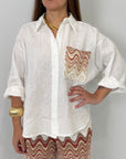 Tensione In - Camicia in lino con taschino onde