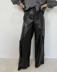 Tensione In - Pantalone similpelle lucida cargo