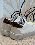 Sneaker con dettaglio maculato