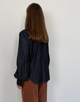 Tensione In - Camicia in denim con cravatta