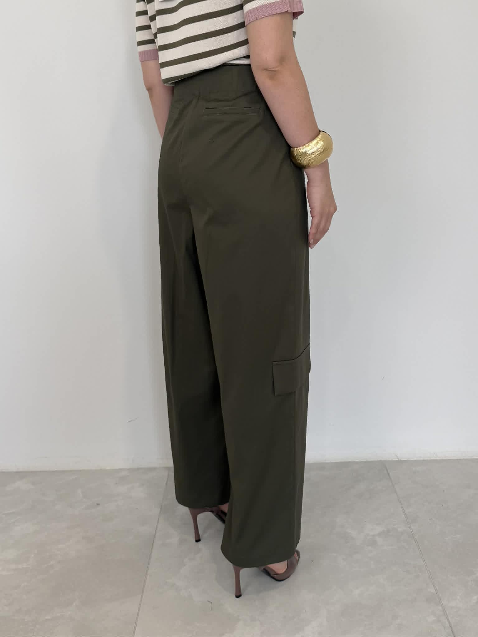 Tensione In - Pantalone tasca bassa verde