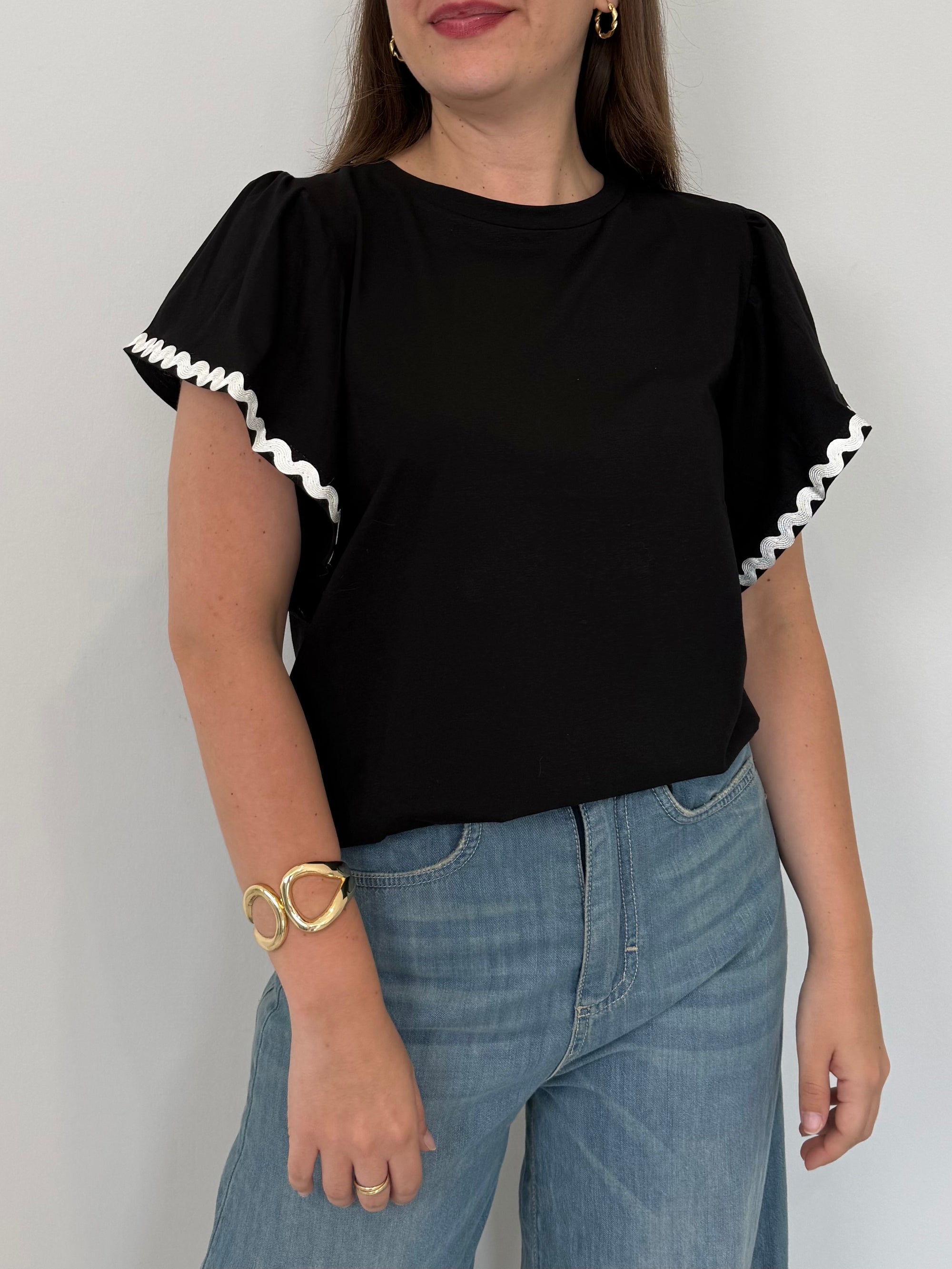 SusyMix - T-shirt nera con onda bianca