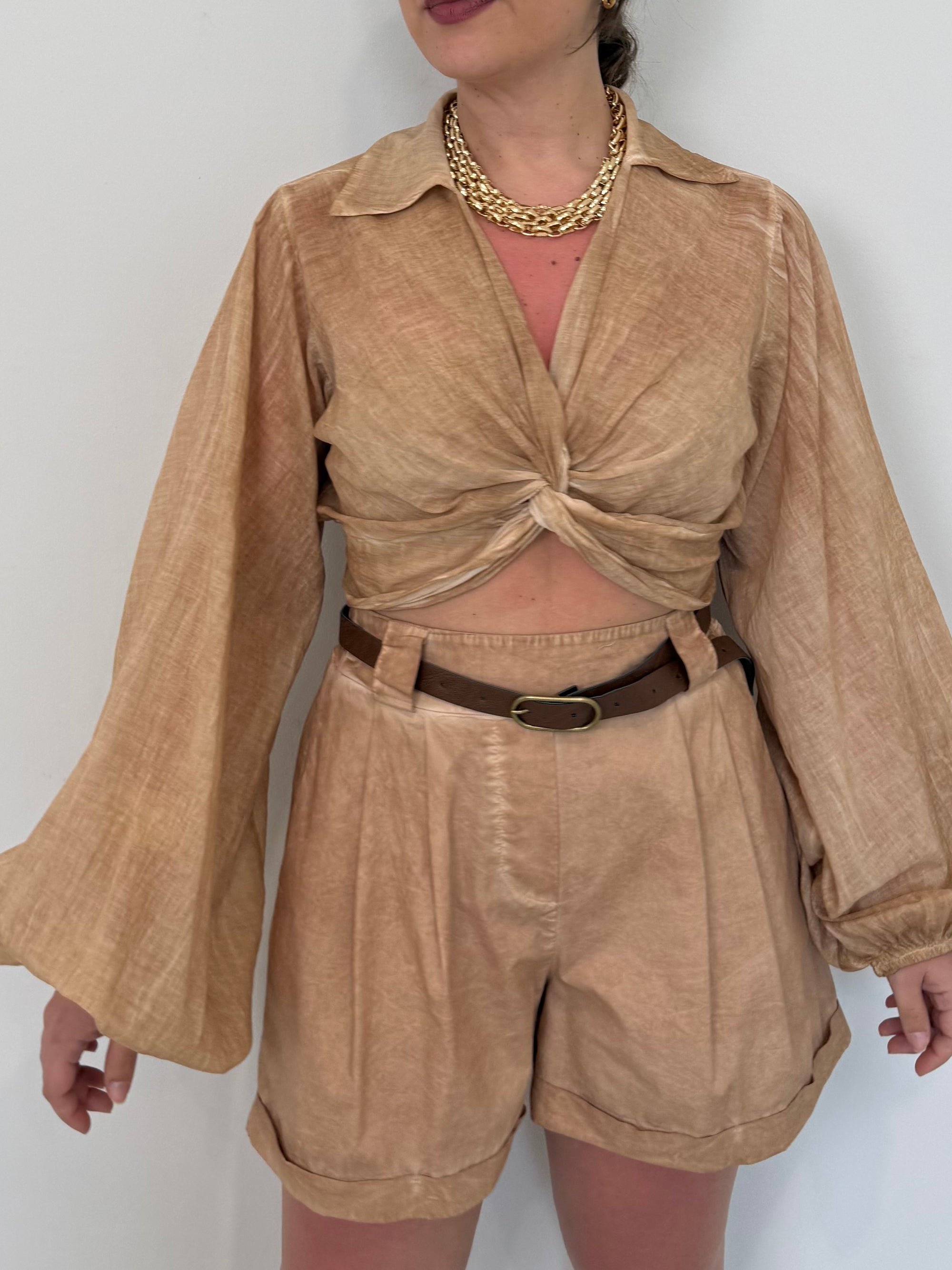 Haveone - Camicia crop con nodo nocciola