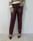 Tensione In - Pantalone similpelle sigaretta bordeaux