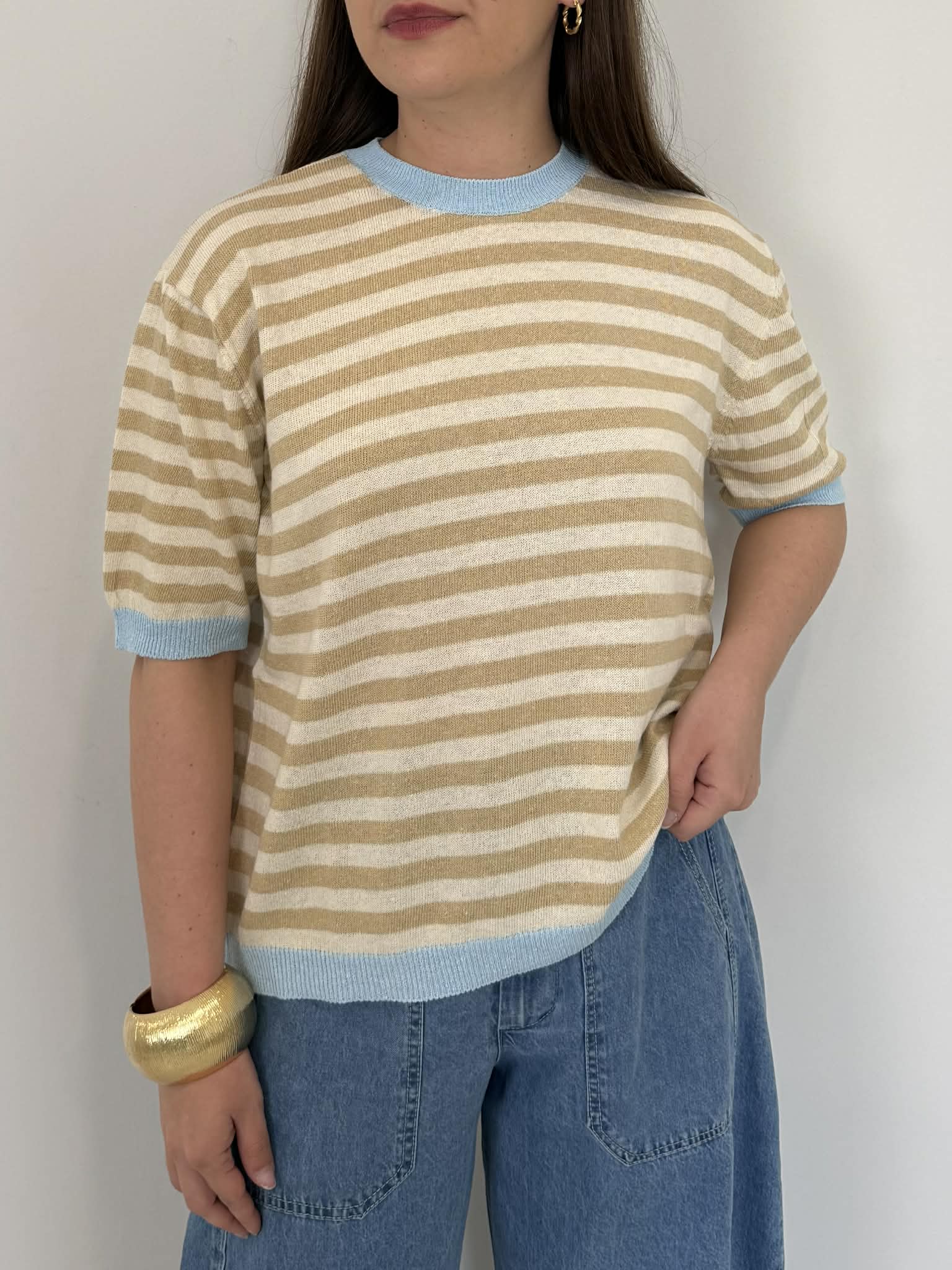 Tensione In - Maglia in filo con contrasto azzurro