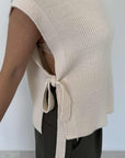 Haveone - Gilet con fiocchi panna