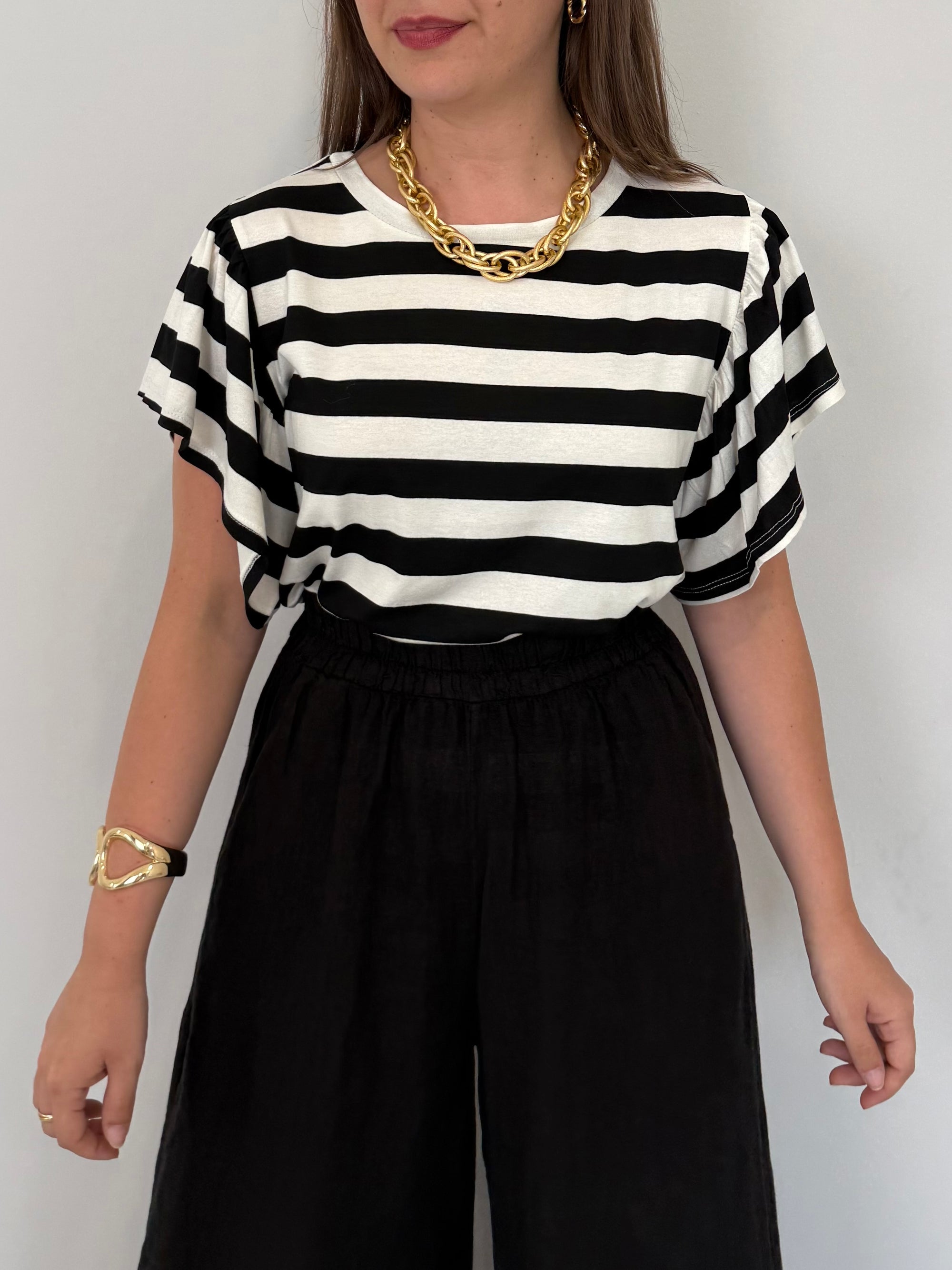 SusyMix - T-shirt con balzine e righe nere