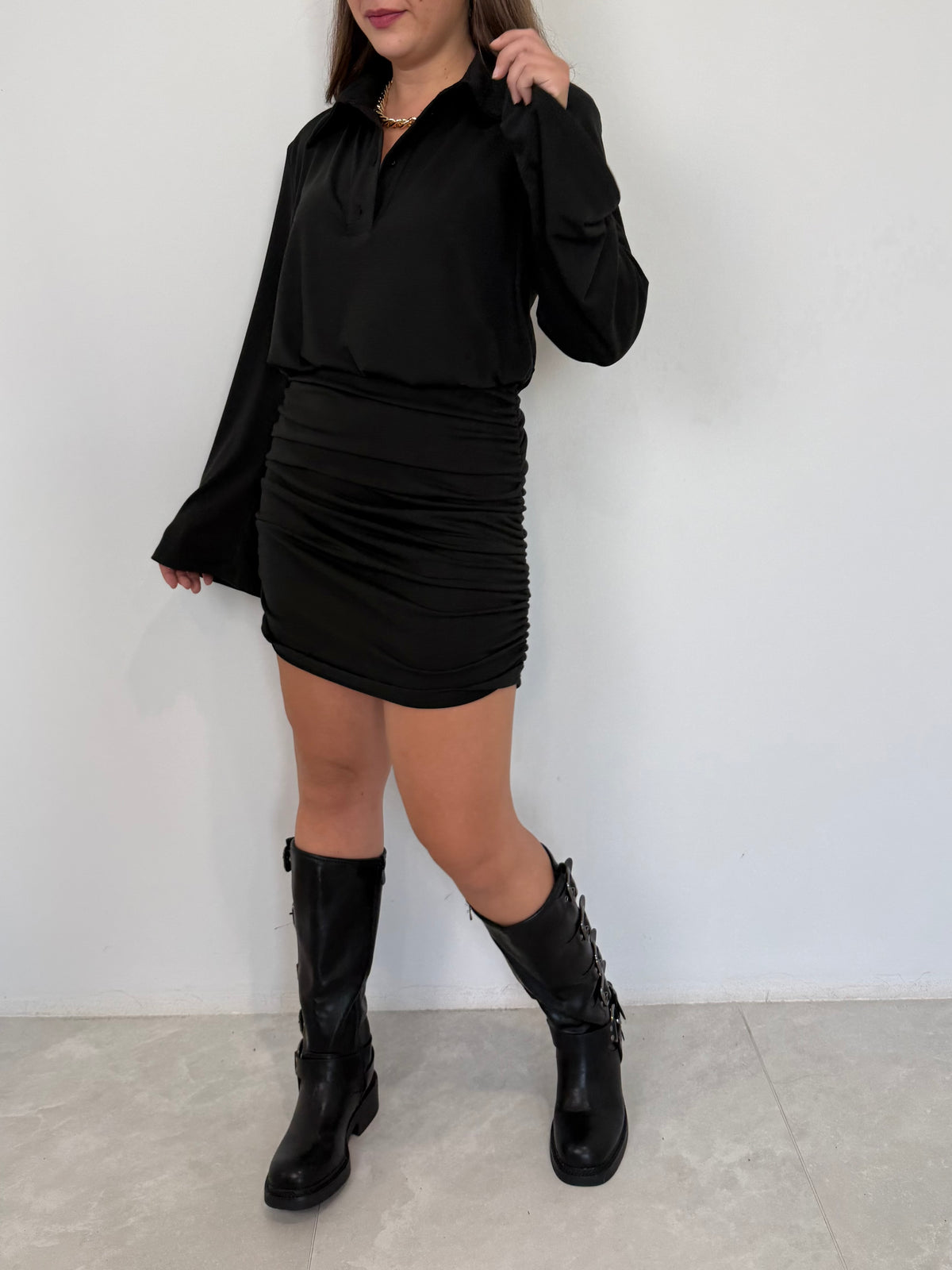 Tensione In - Abito stile camicia con manica svasata