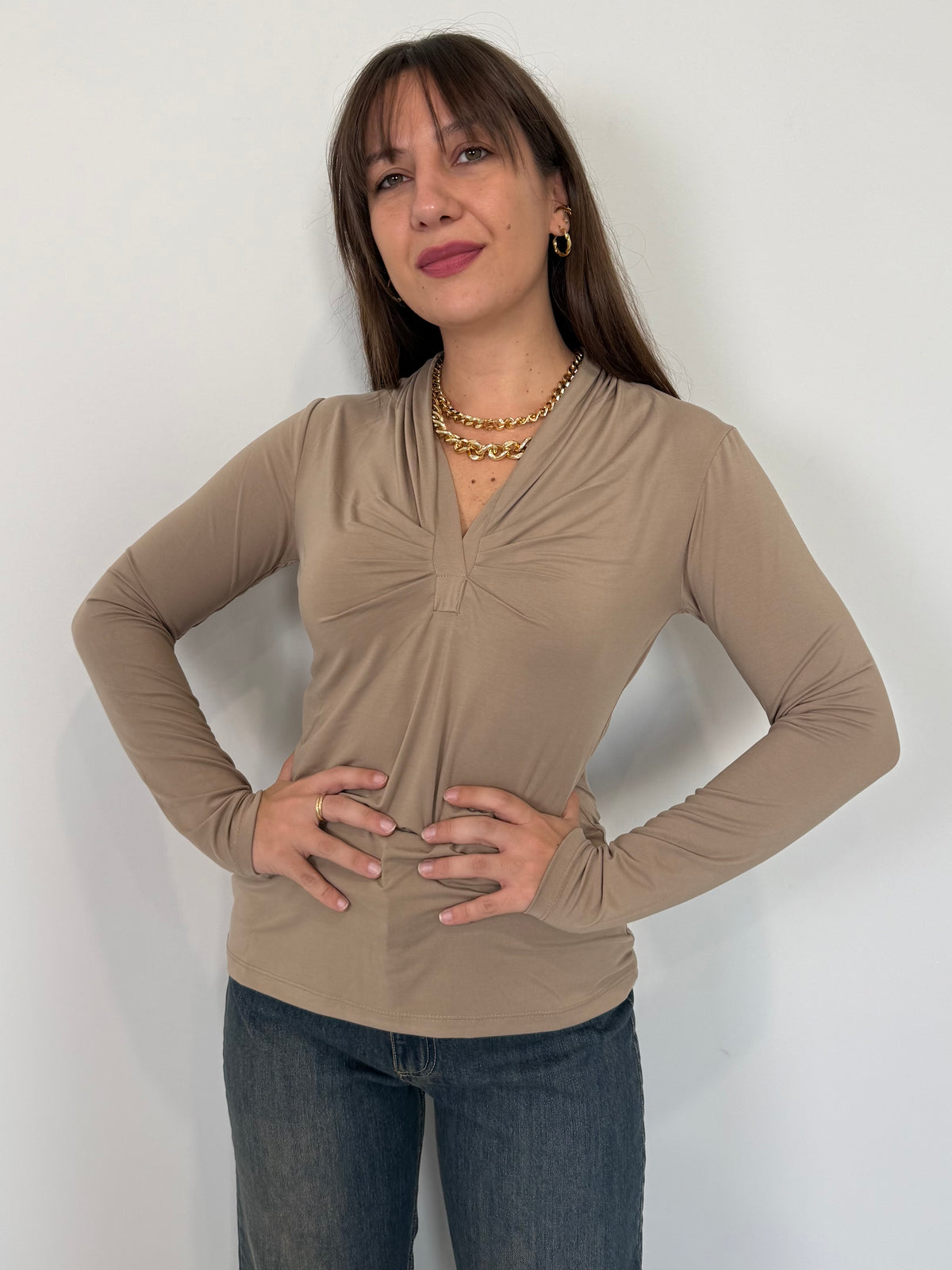 Haveone - Maglia con nodo e scollo V tortora