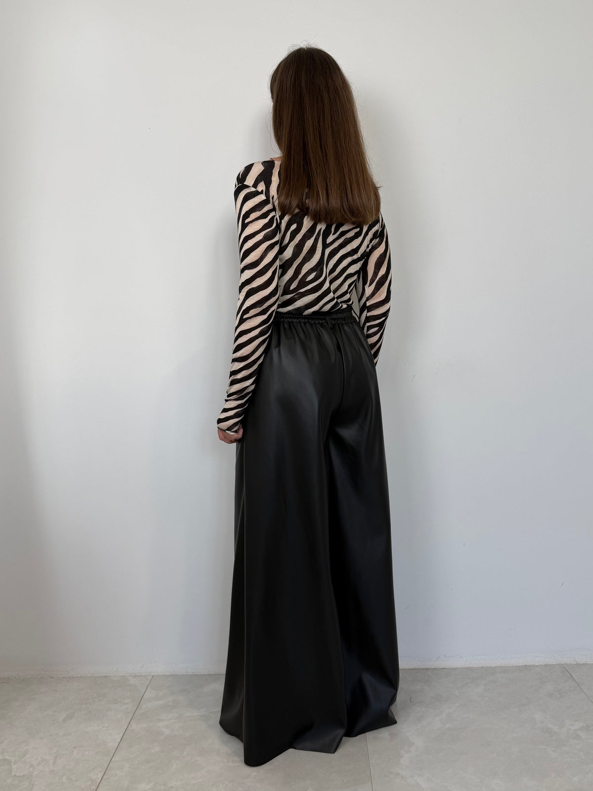 SusyMix - Pantalone palazzo similpelle nero
