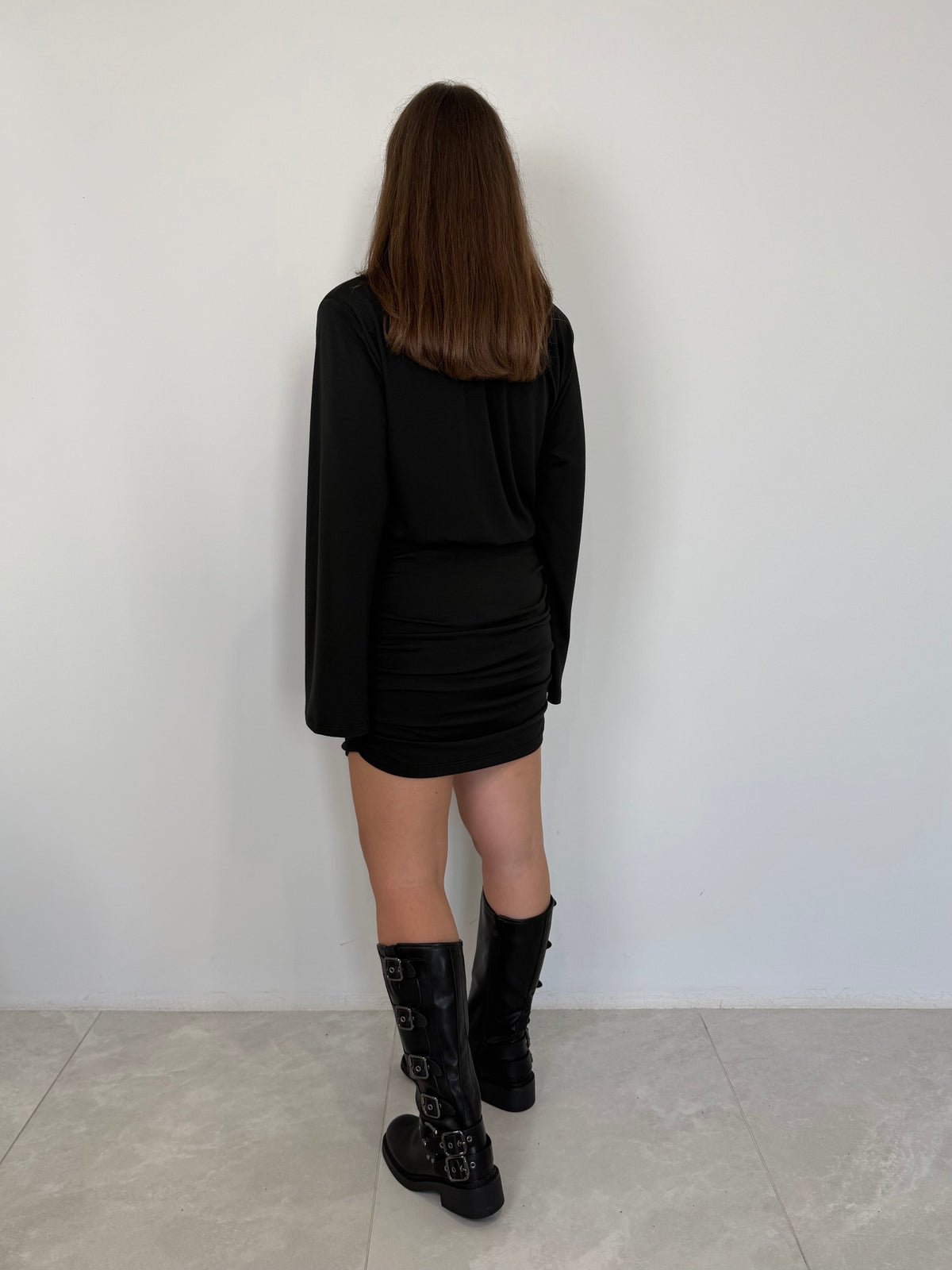Tensione In - Abito stile camicia con manica svasata