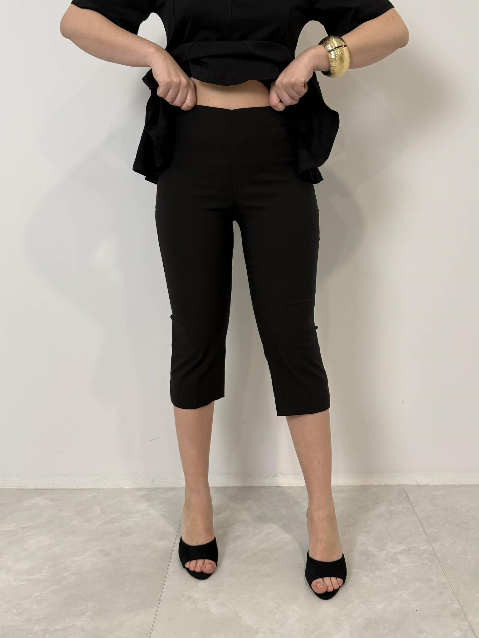 Tensione In - Pantalone Capri nero