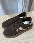 Sneaker con dettaglio animalier moro