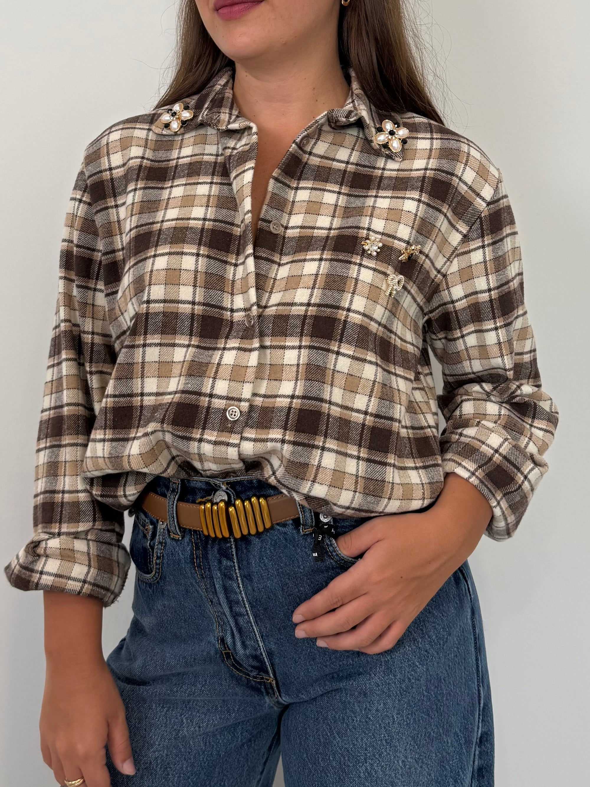Civico23 - Camicia in flanella con spille beige