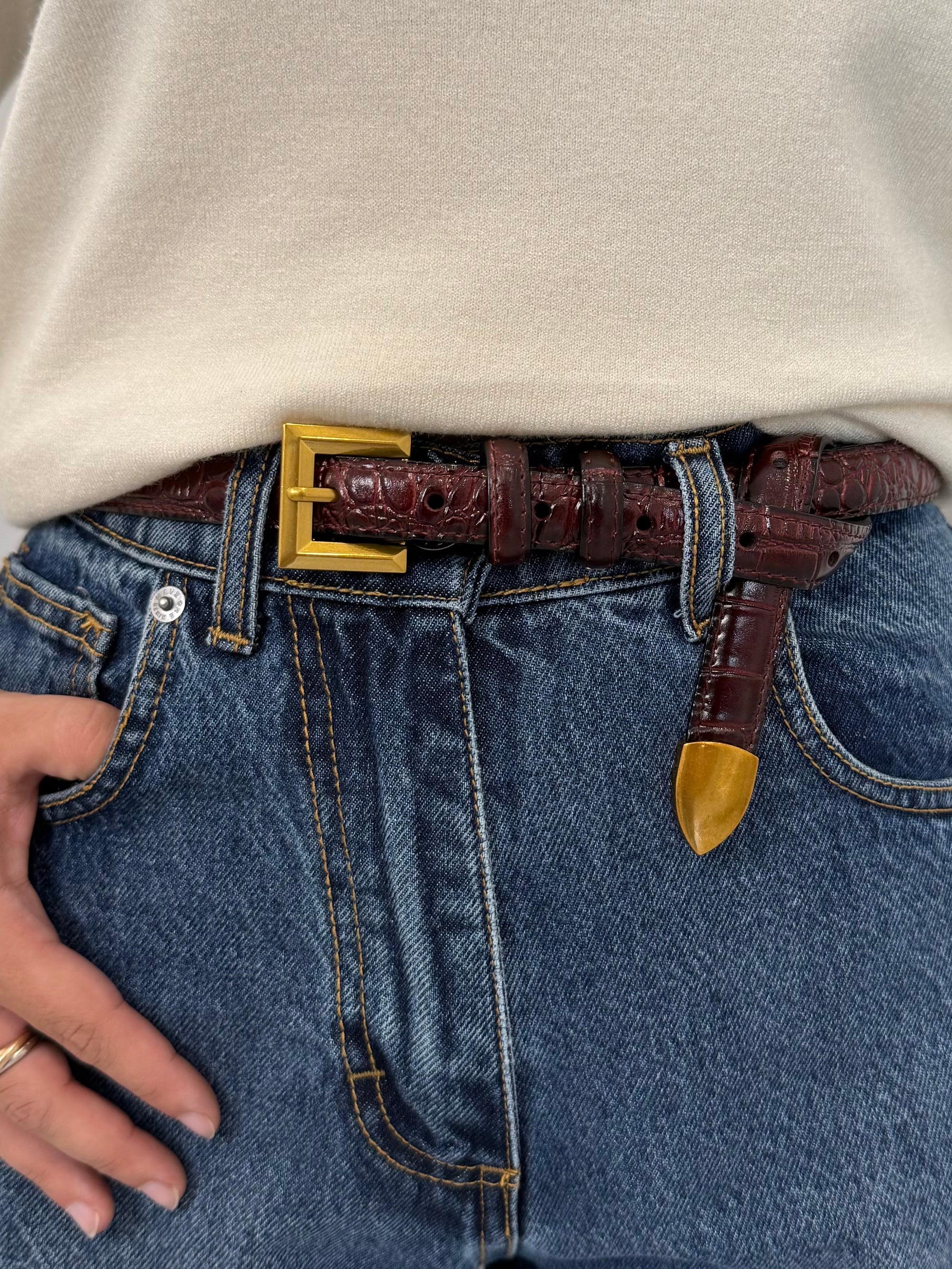 Cintura in vera pelle punta metallica bordeaux
