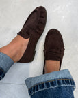 Mocassino in suede con impunture moro