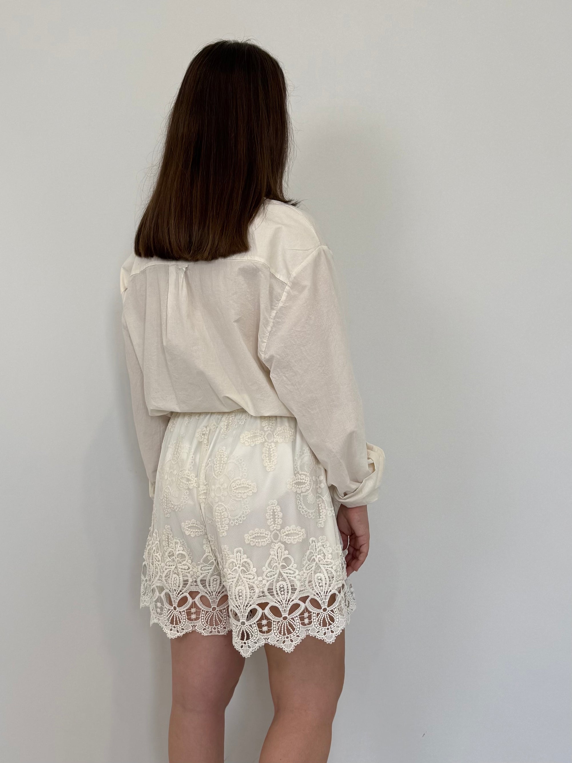 Haveone - Short in pizzo burro