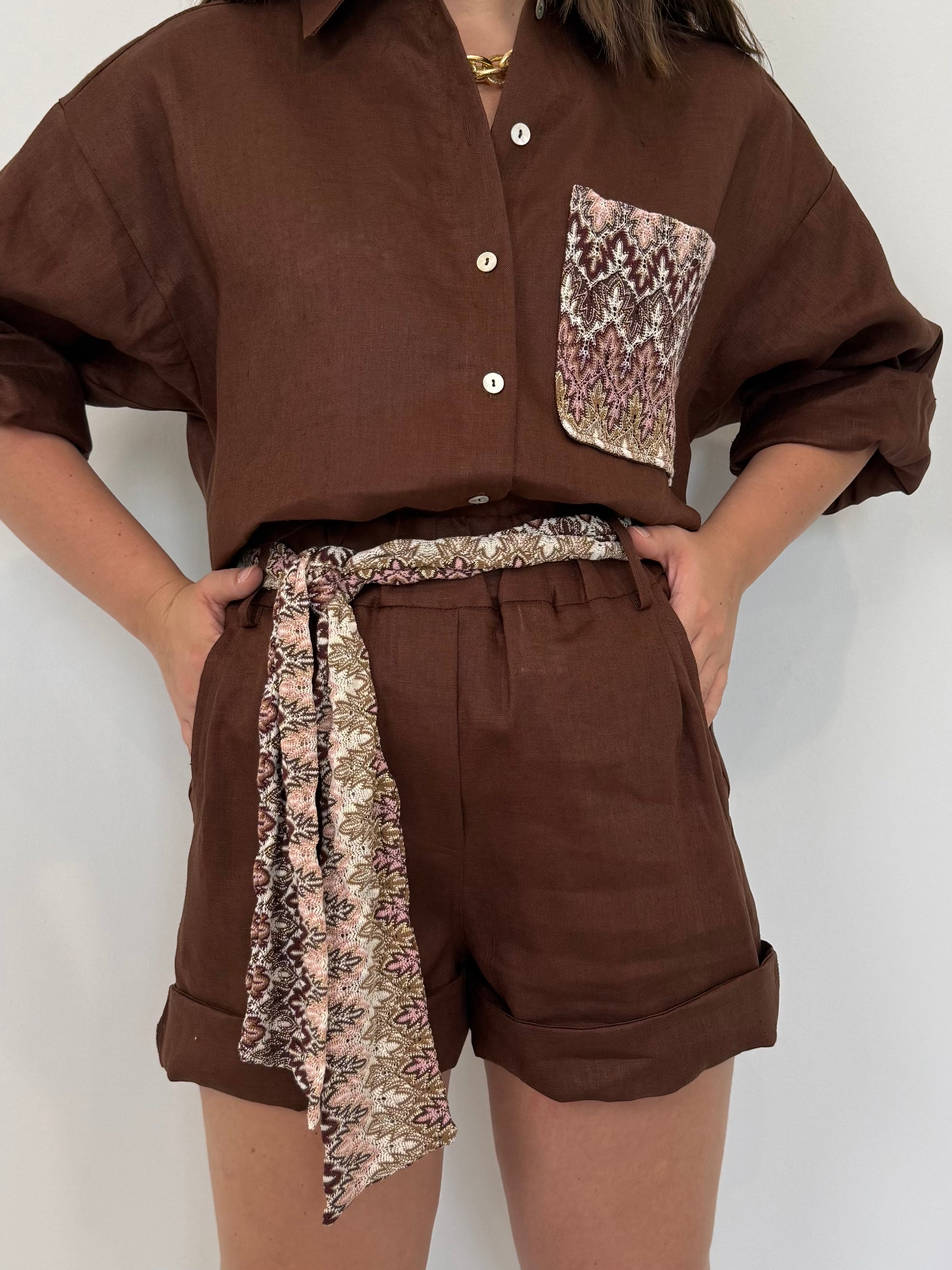 Tensione In - Short in lino zigzag moro