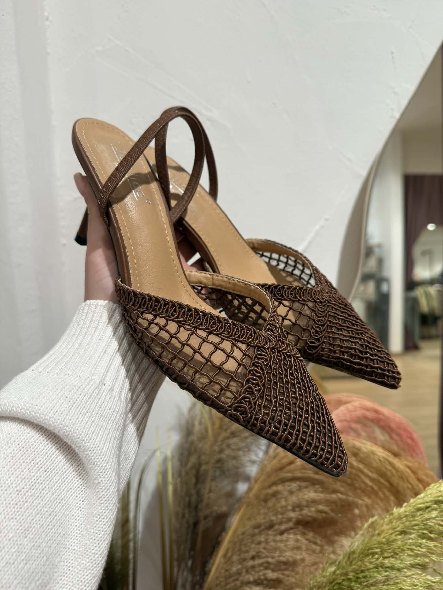 Decolettè in macramè