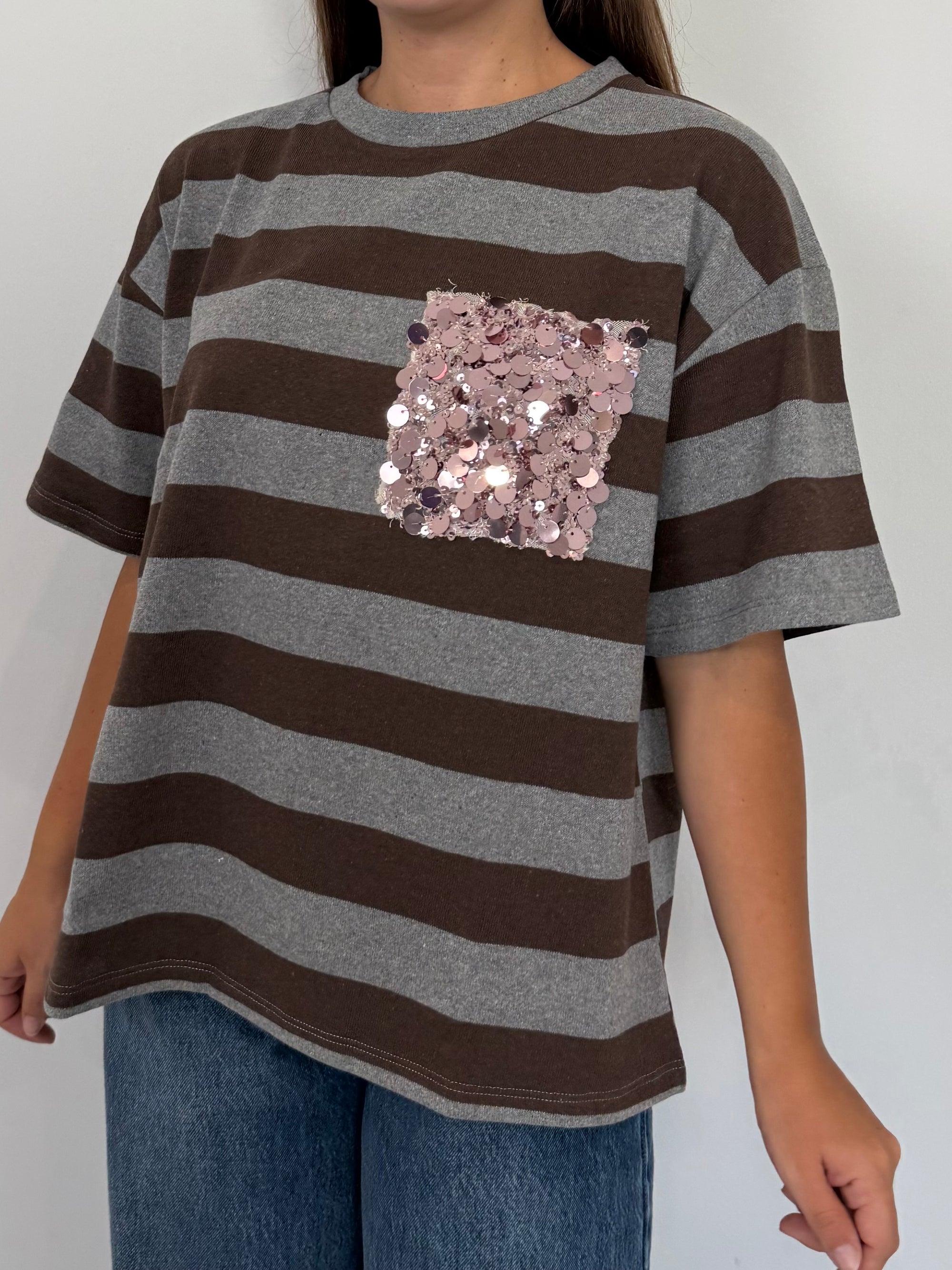SusyMix - Maglia righe grigia moro con tasca paillettes