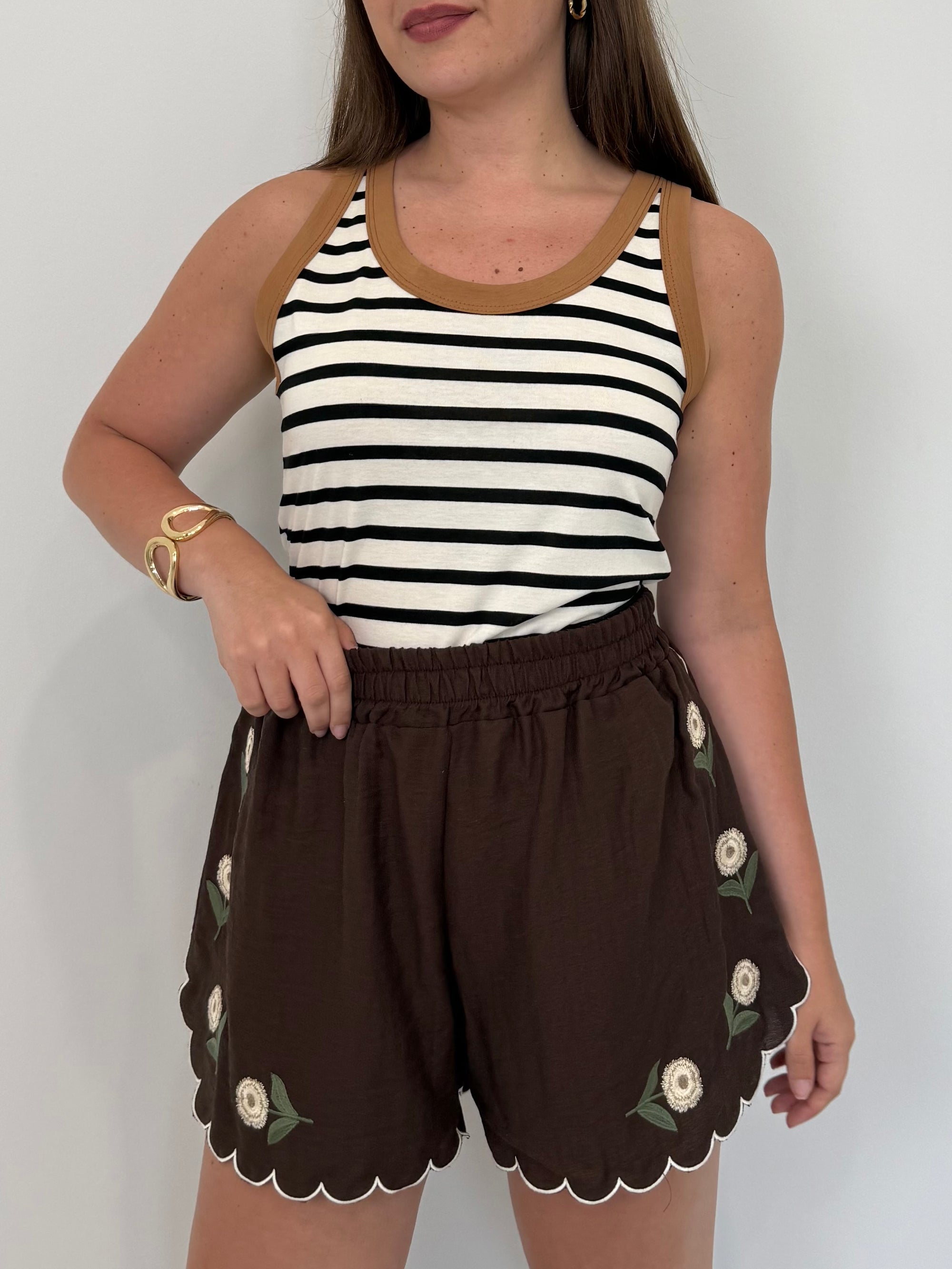 Haveone - Short con ricamo fiori moro