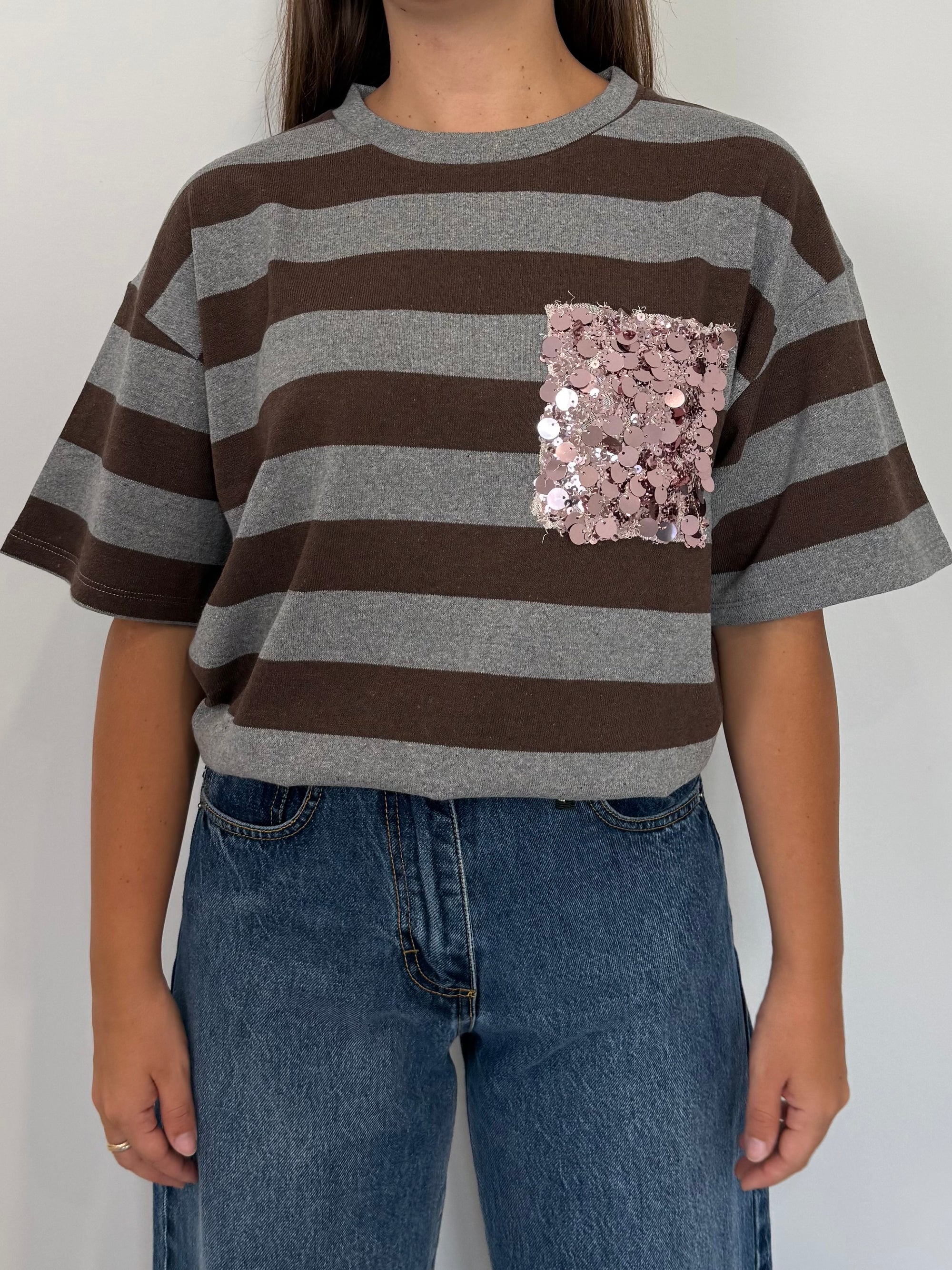 SusyMix - Maglia righe grigia moro con tasca paillettes