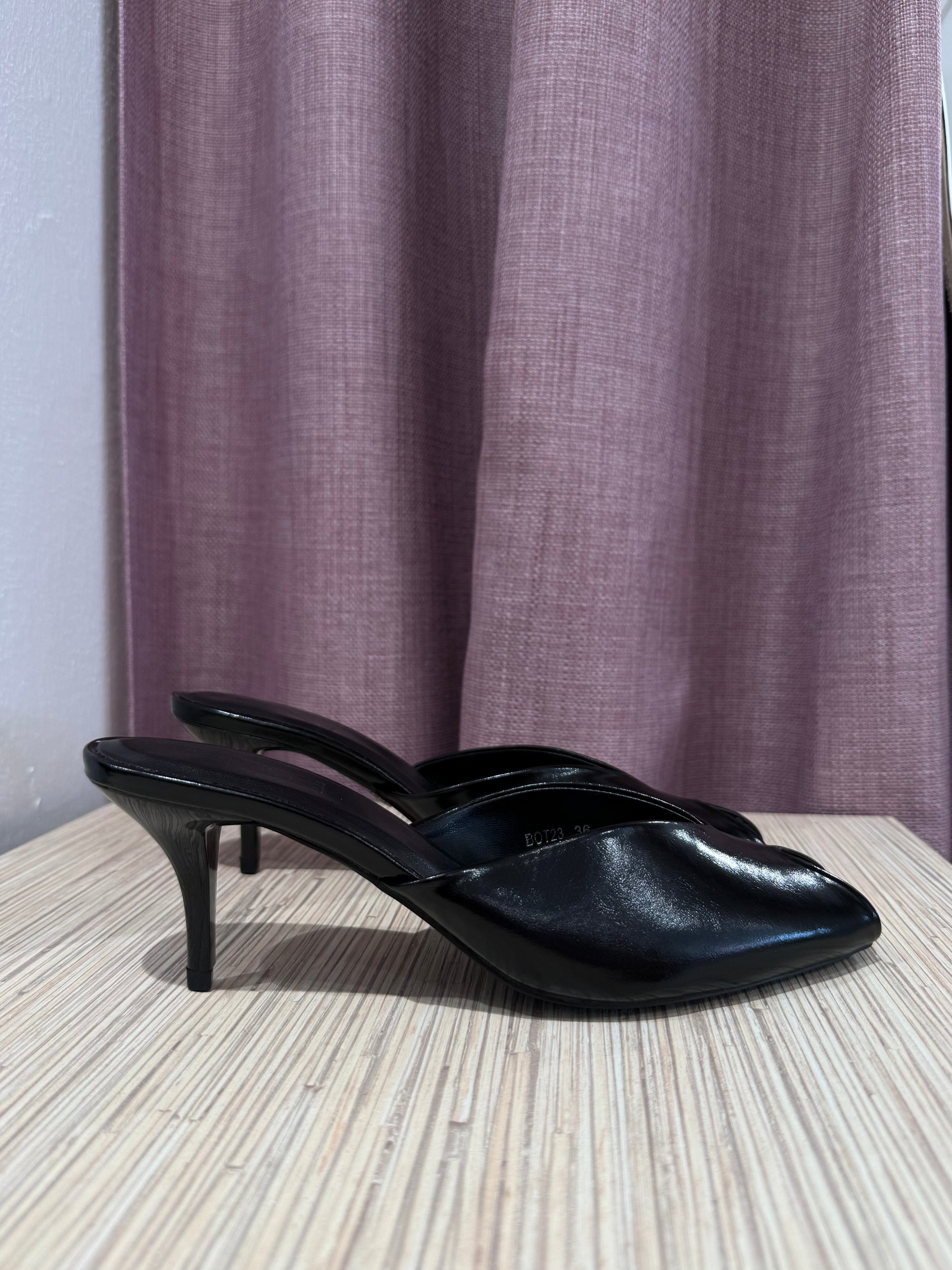 Mules open toe nera