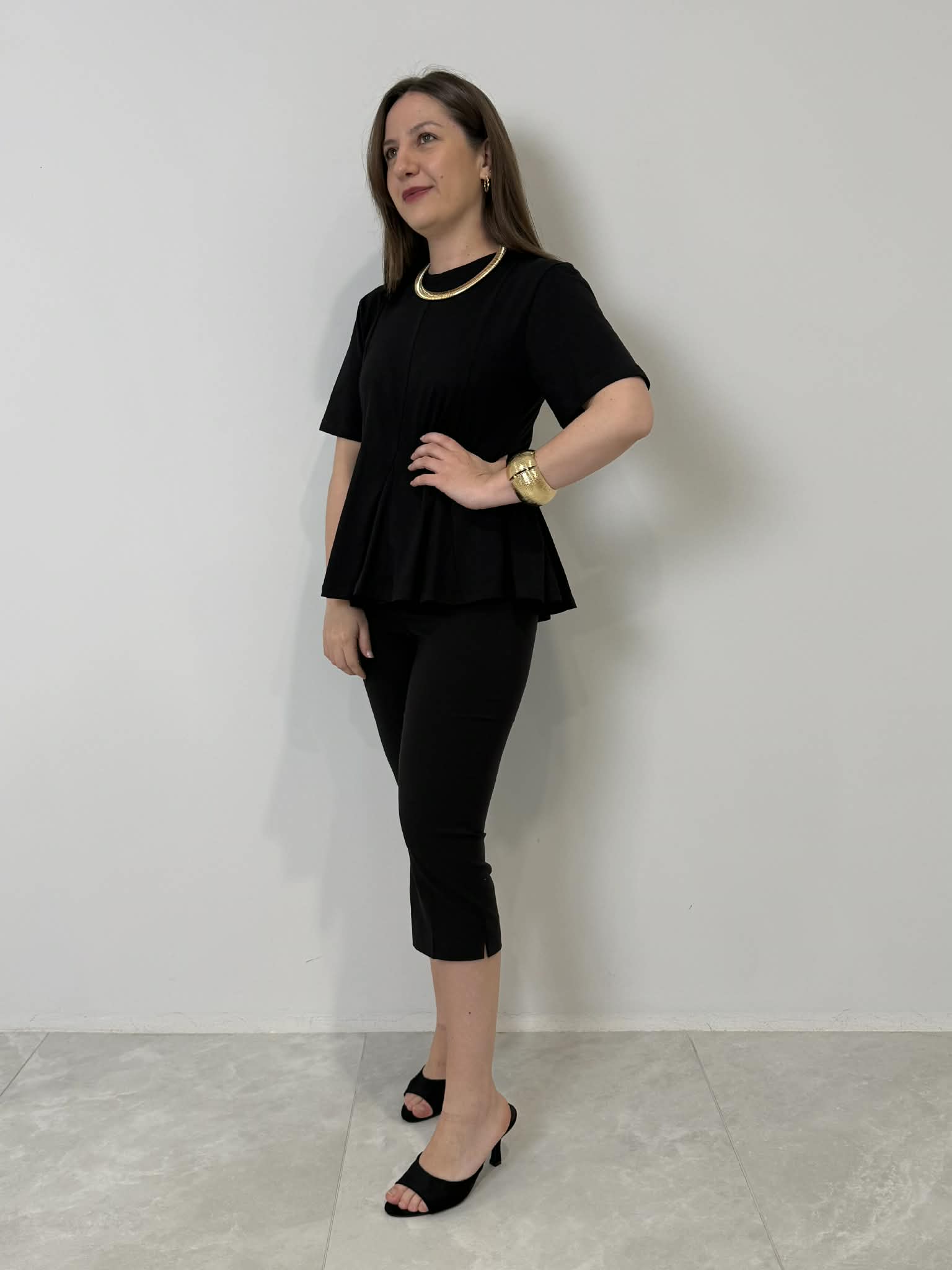 Tensione In - Pantalone Capri nero