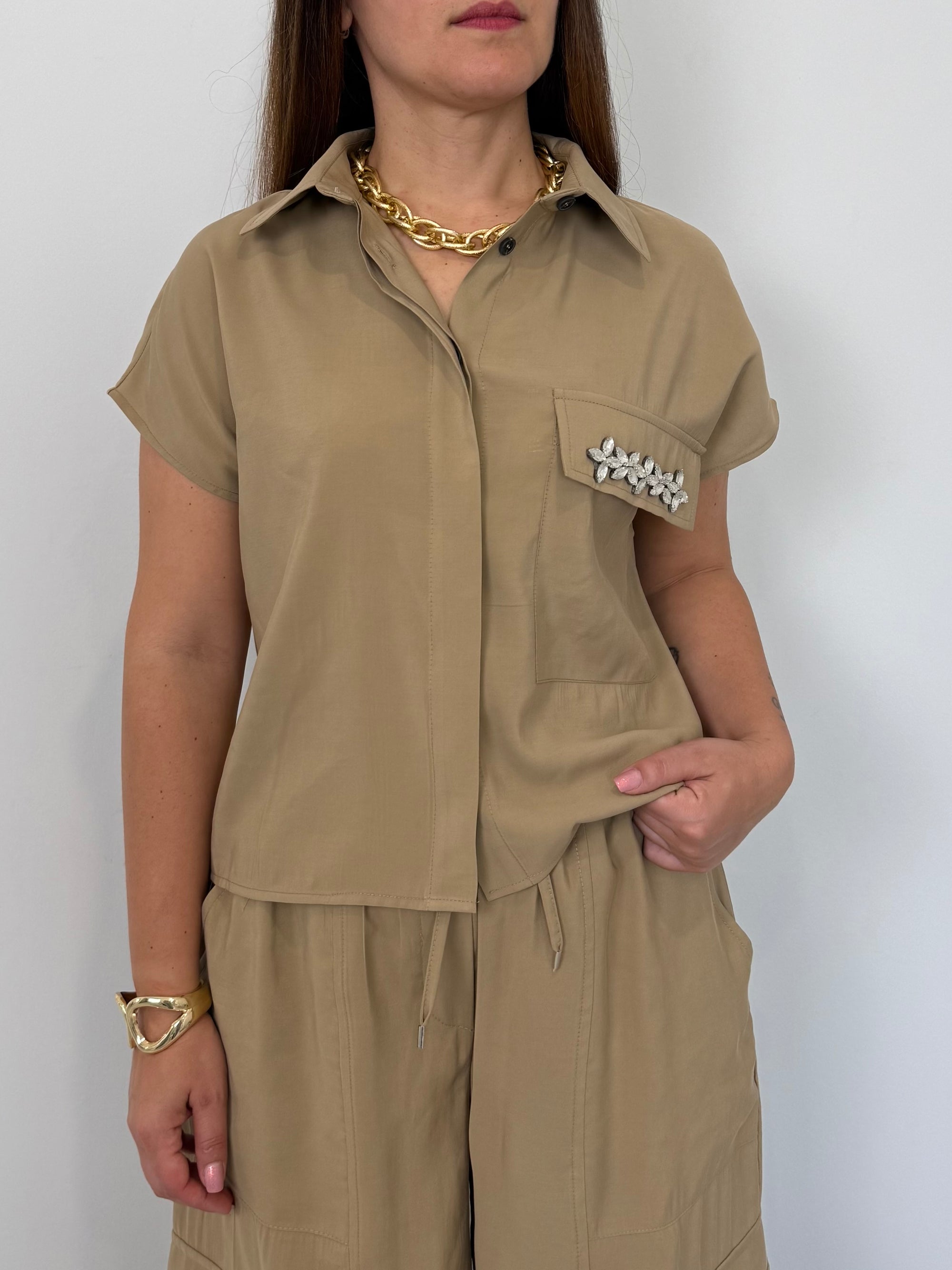 Tensione In - Camicia in cupro con cabochon