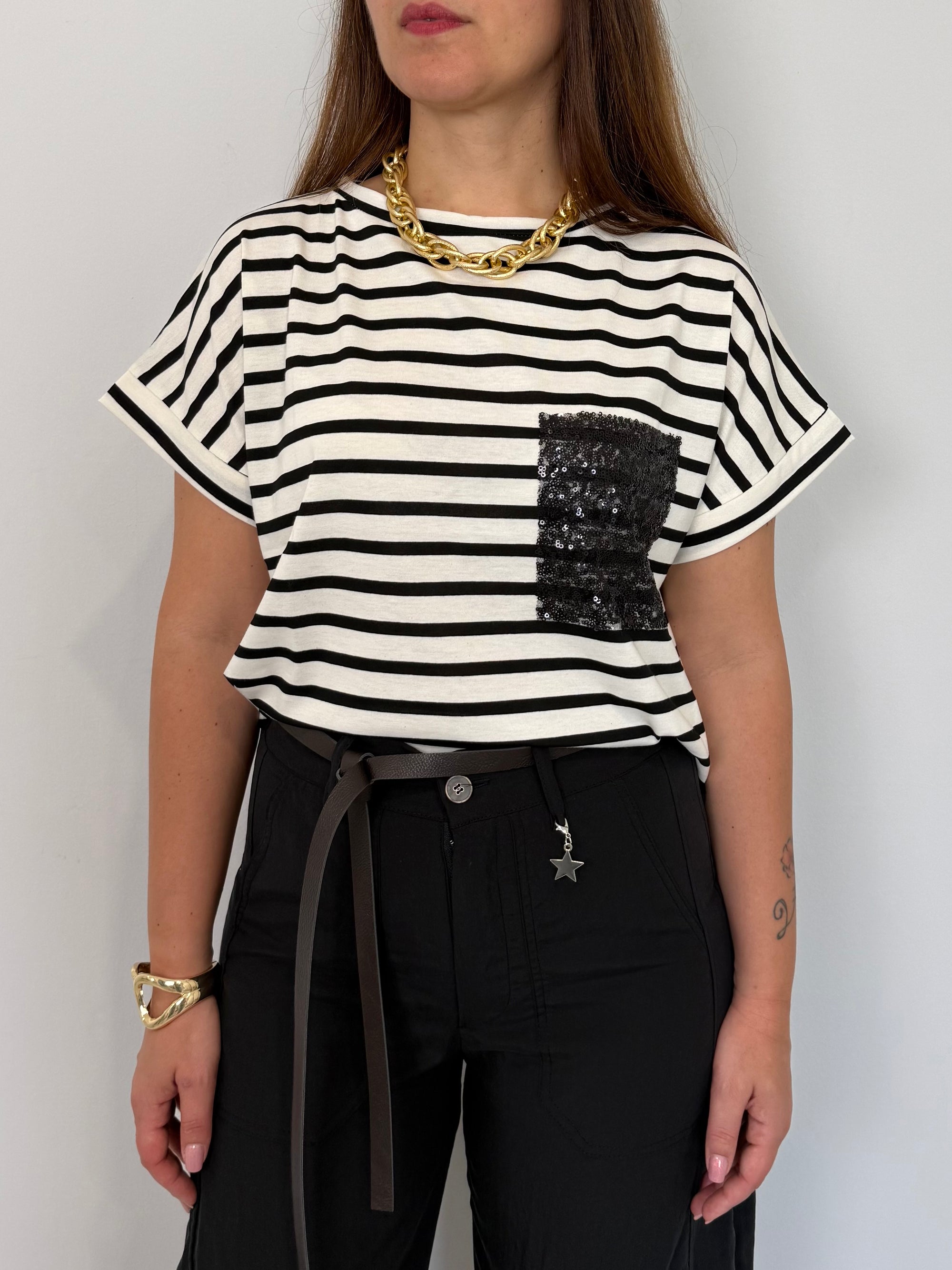 SusyMix - T-shirt taschino paillettes riga nera