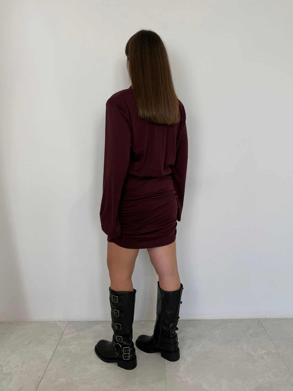 Tensione In - Abito stile camicia con manica svasata vino