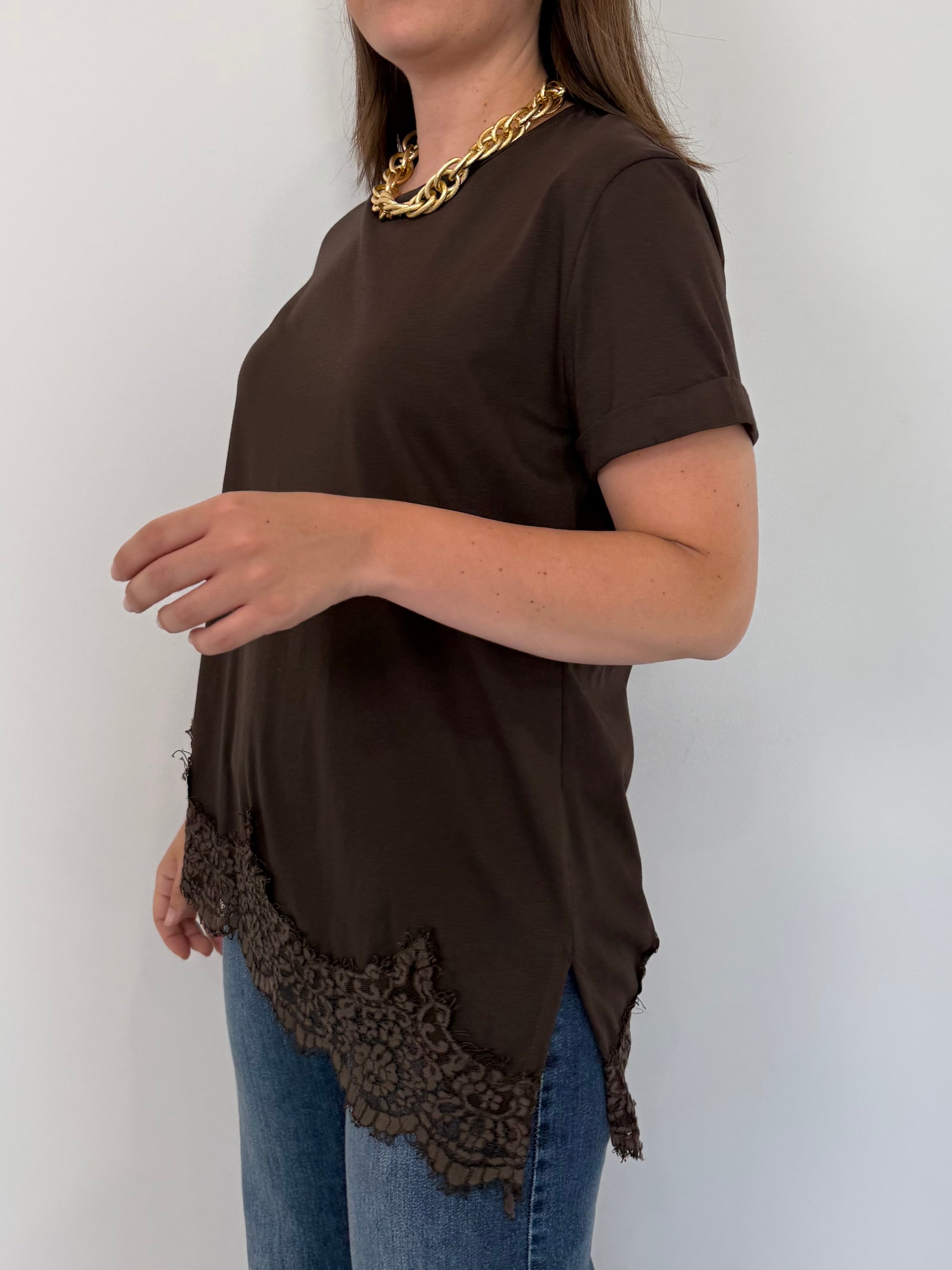 Tensione In - T-shirt con inserto pizzo moro