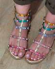 Sandalino con borchie multicolor