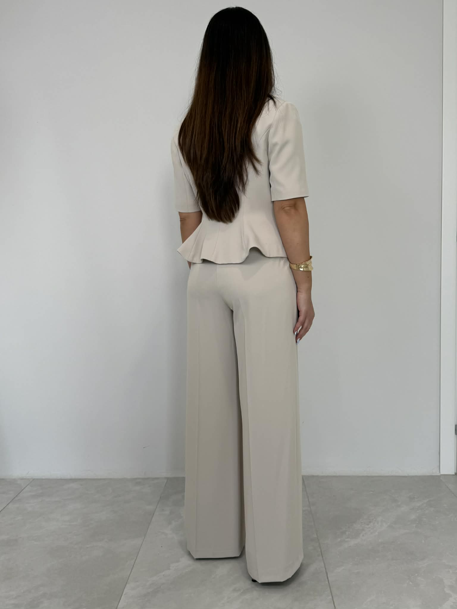 Tensione In - Completo fluido con giacca slim panna