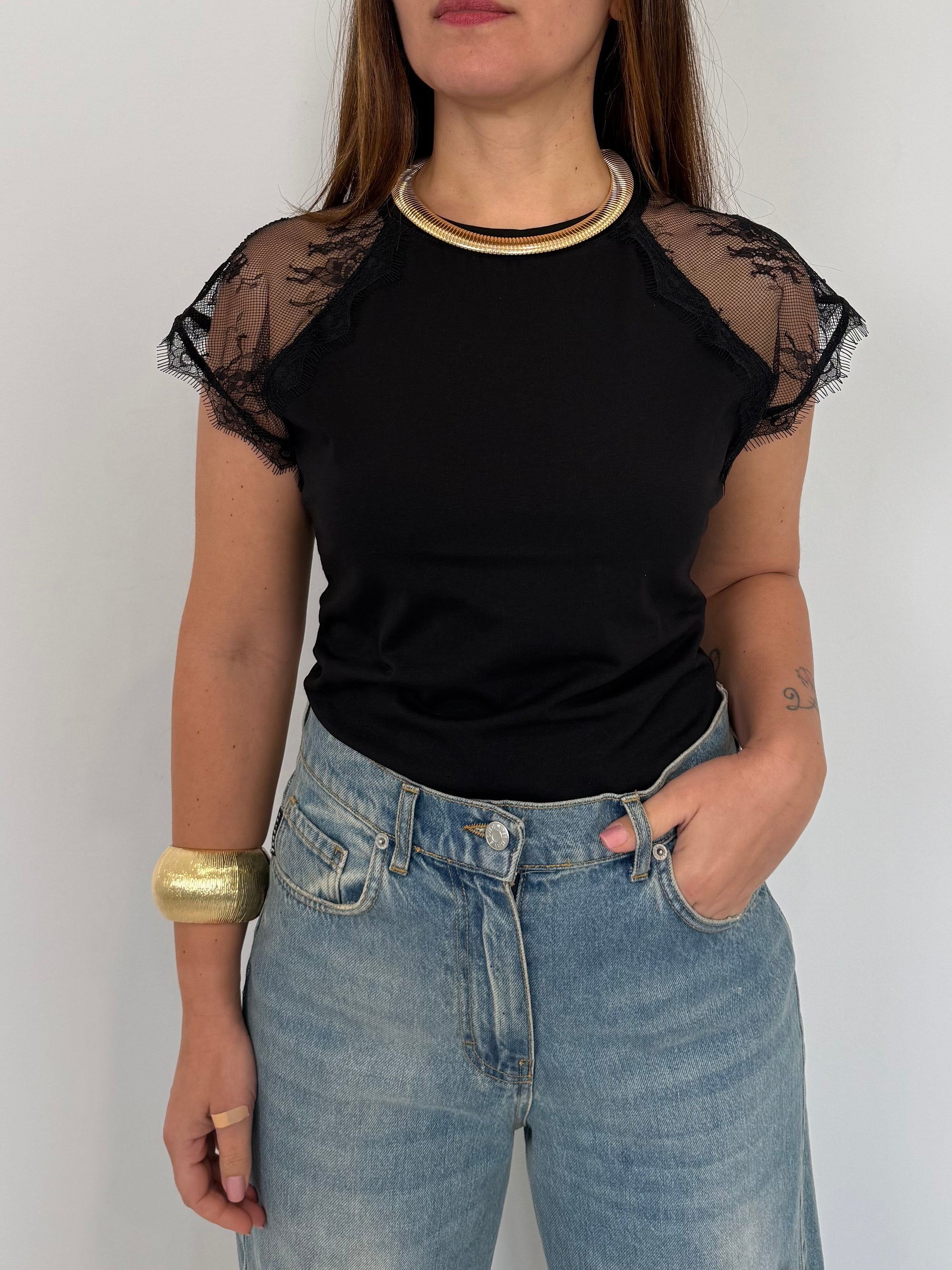 SusyMix - T-shirt con pizzo superiore nera