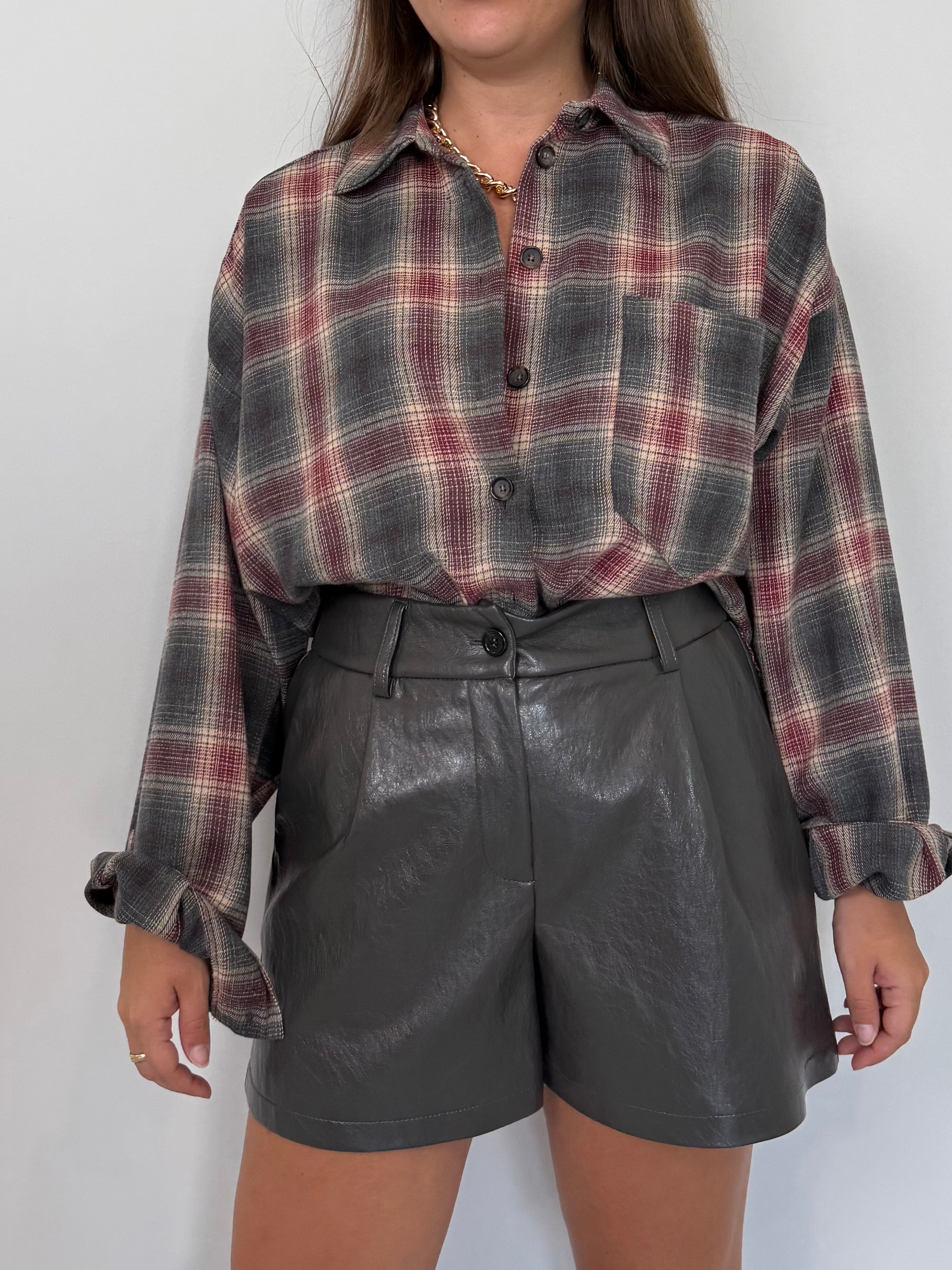 Haveone - Short in ecopelle grigio
