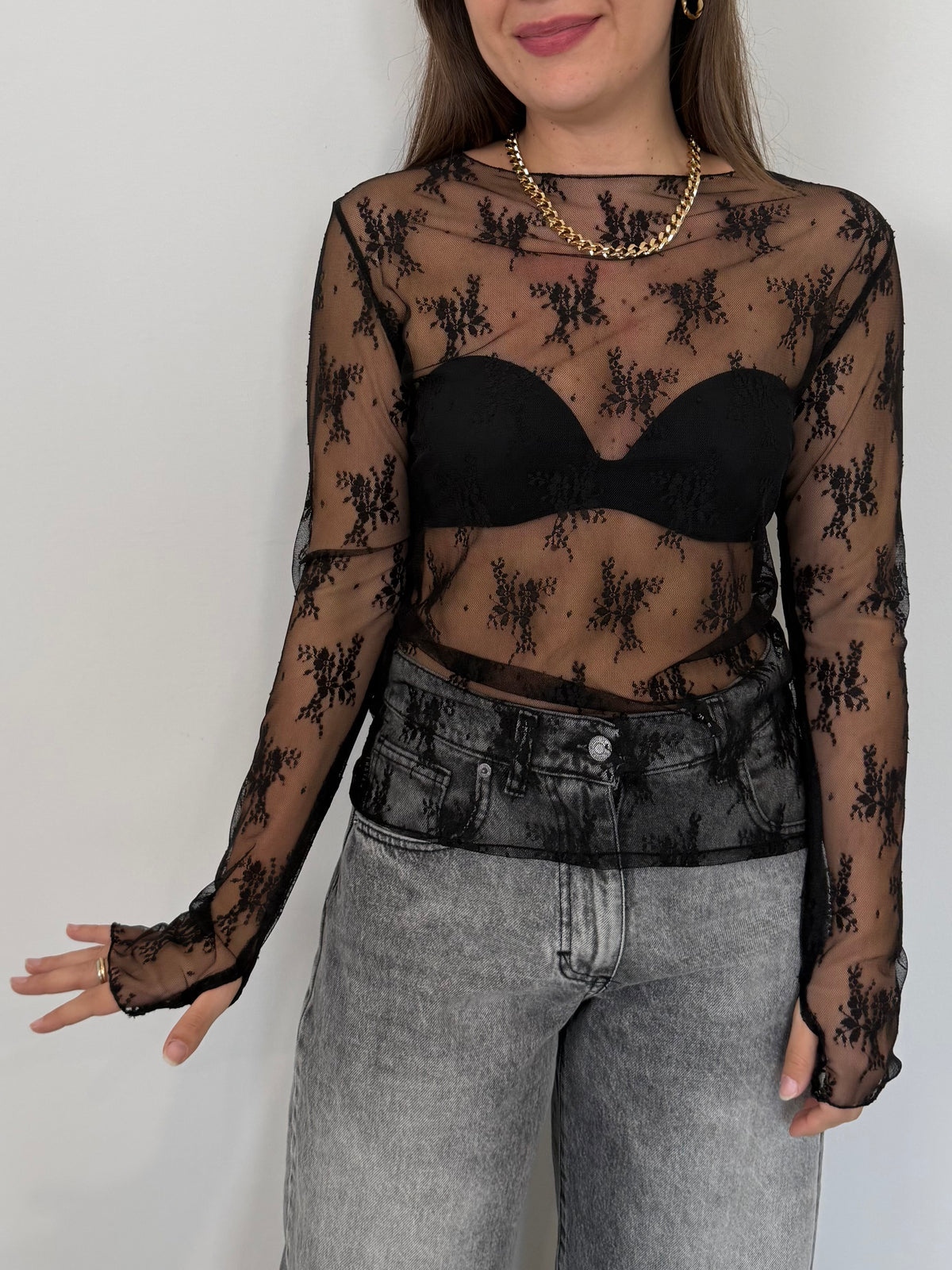 SusyMix - Maglia in pizzo con foro pollice nera