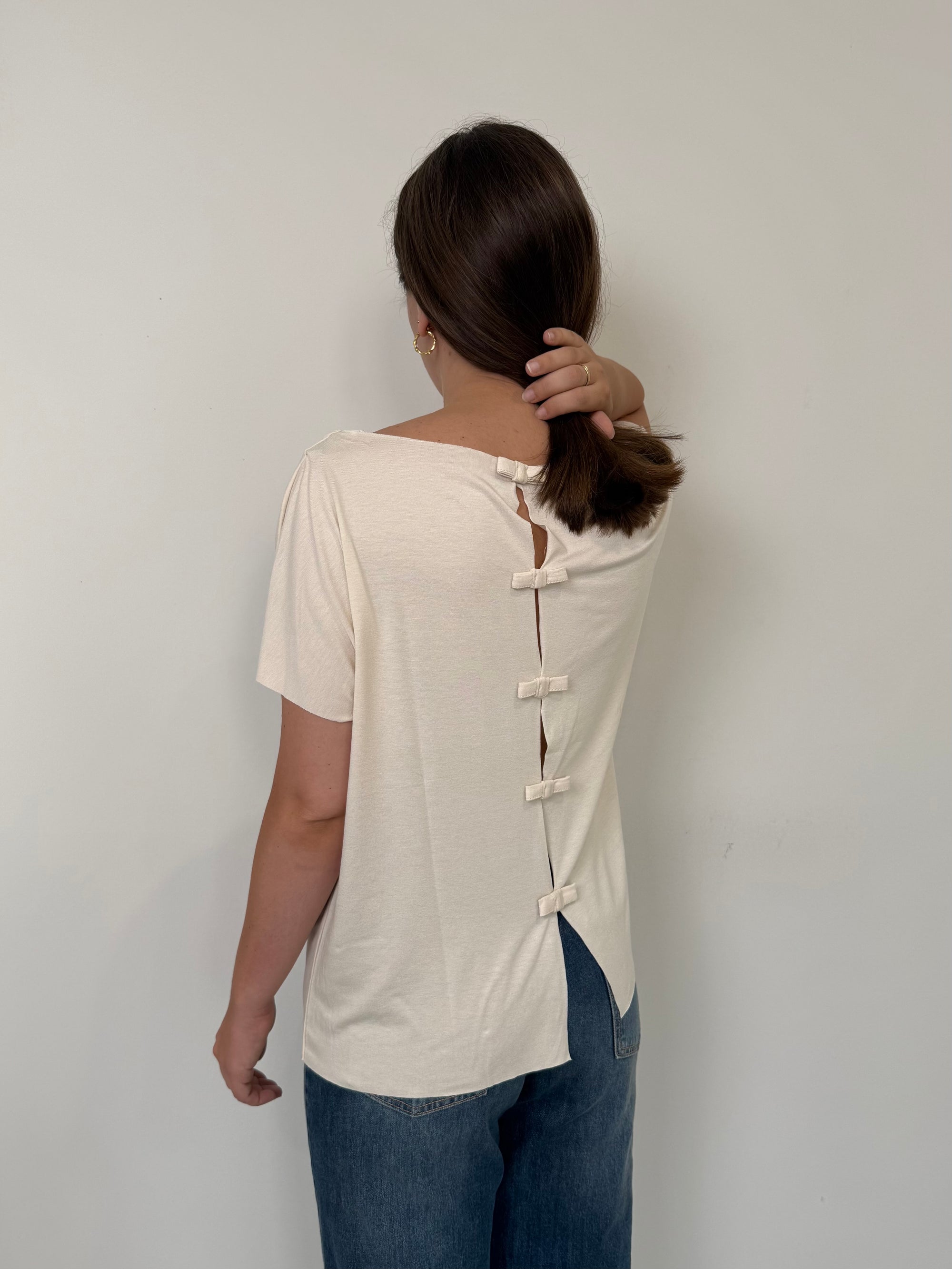 SusyMix - T-shirt con fiocchetti burro