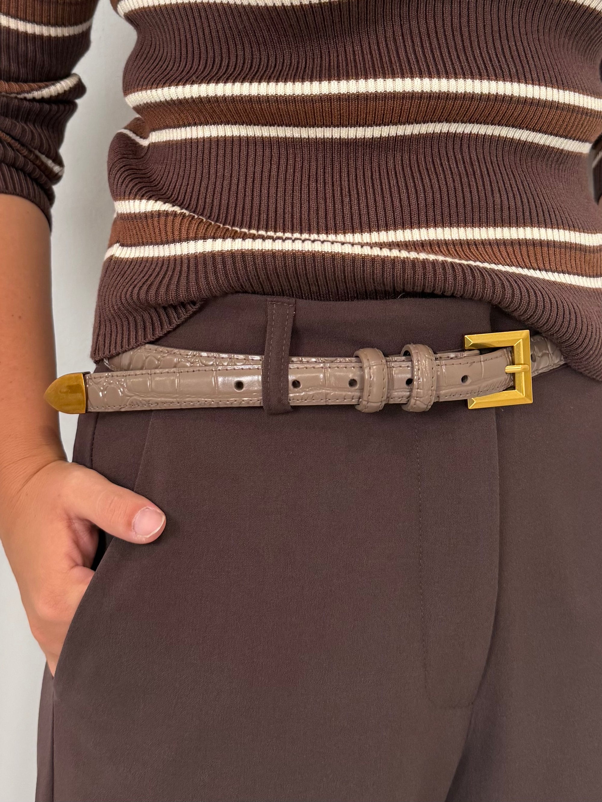 Cintura in vera pelle punta metallica taupe