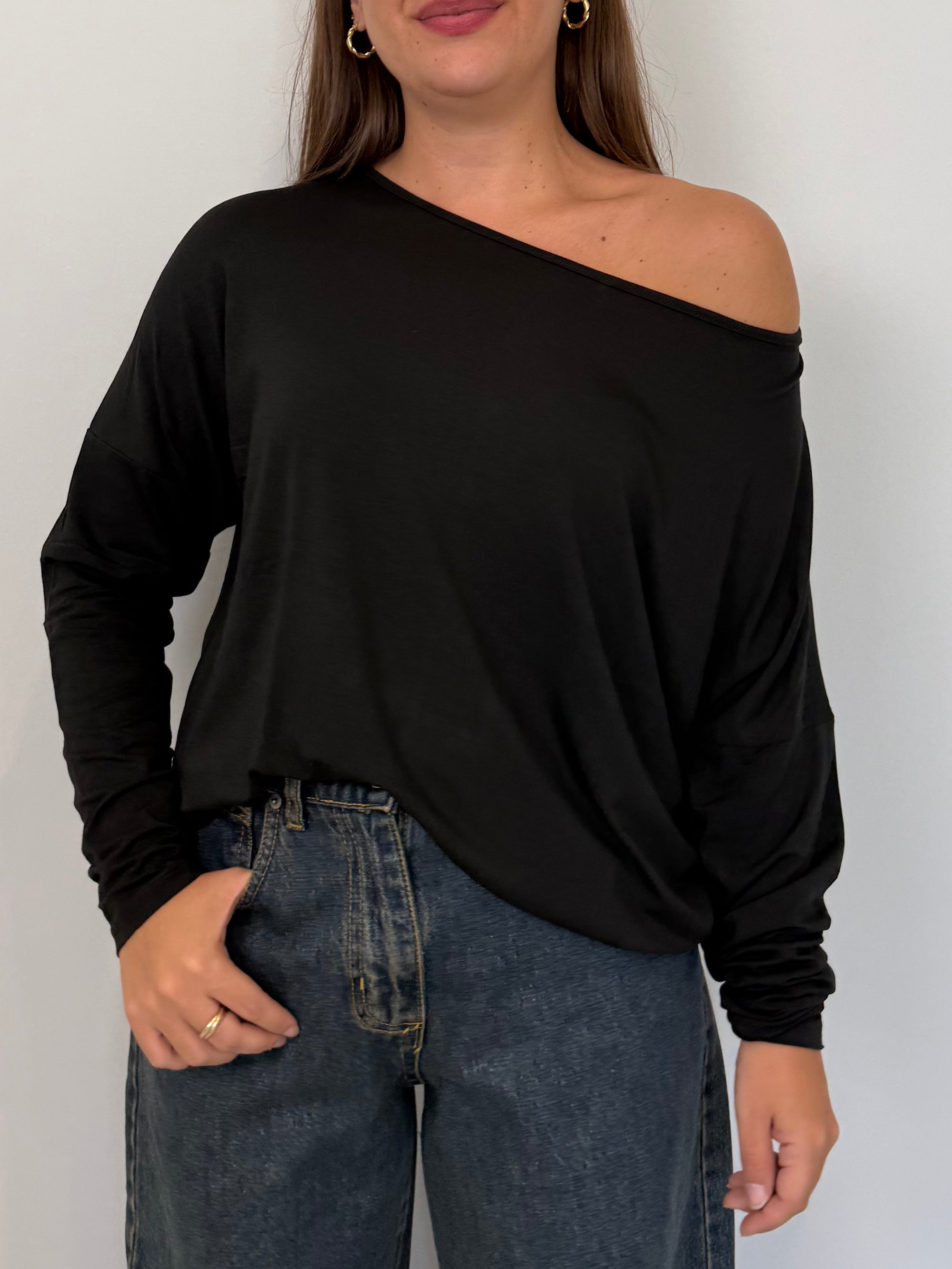 SusyMix - Maglia scatola scollo barca nera