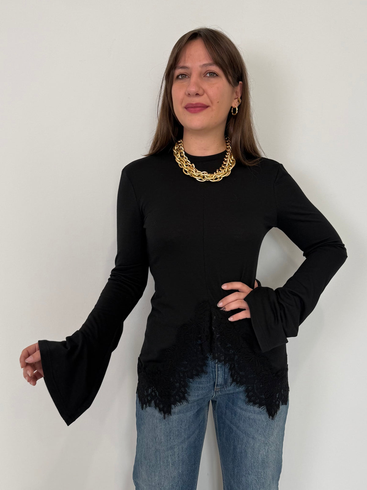 Haveone - Maglia con pizzo e manica trapezio moro