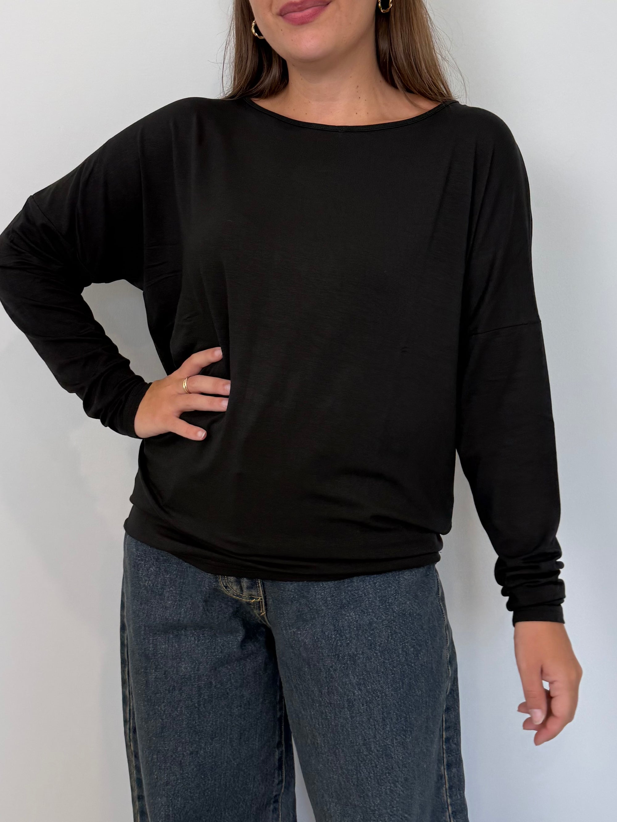 SusyMix - Maglia scatola scollo barca nera