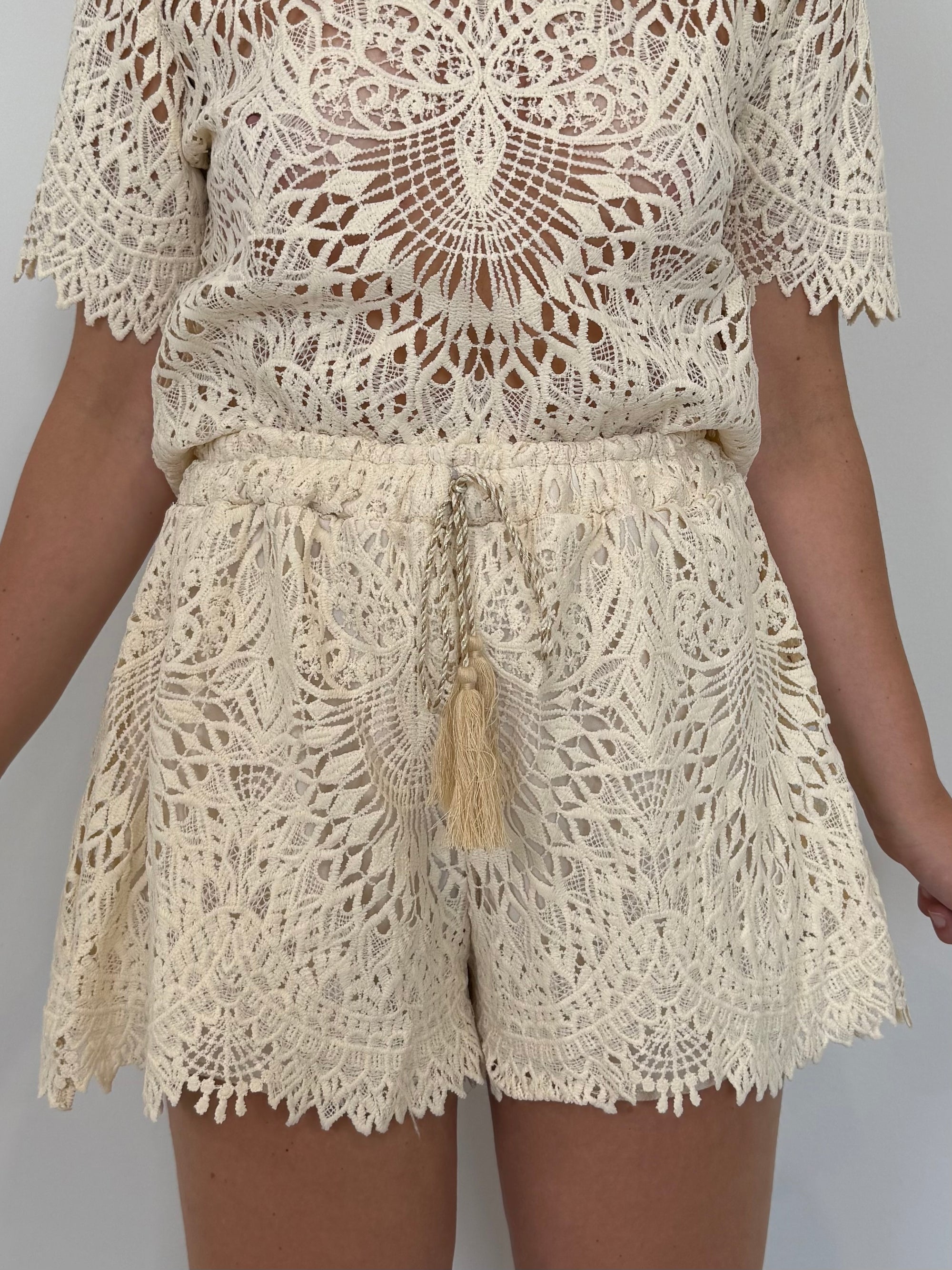 Haveone - Short in pizzo farfalla beige