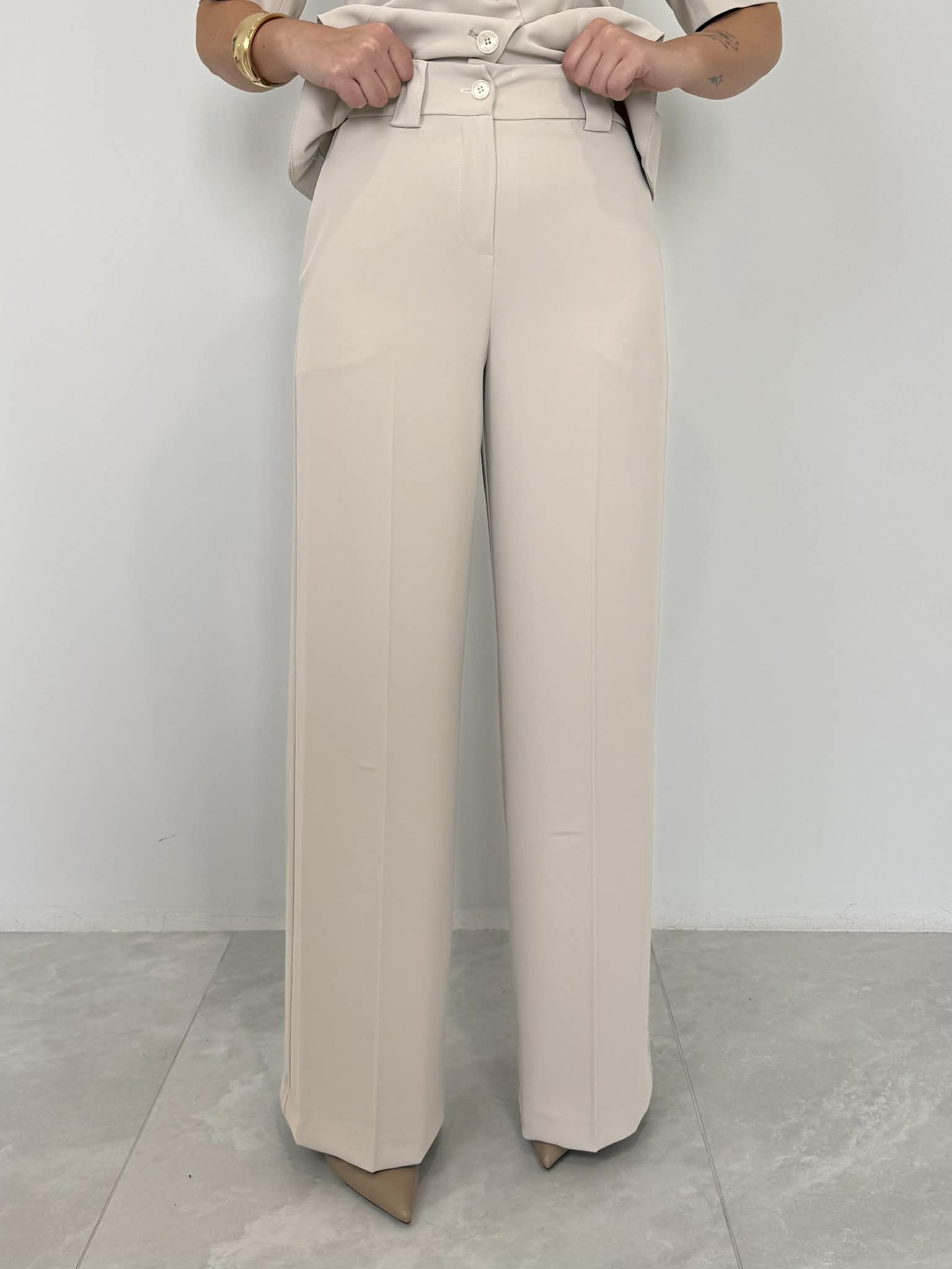 Tensione In - Completo fluido con giacca slim panna