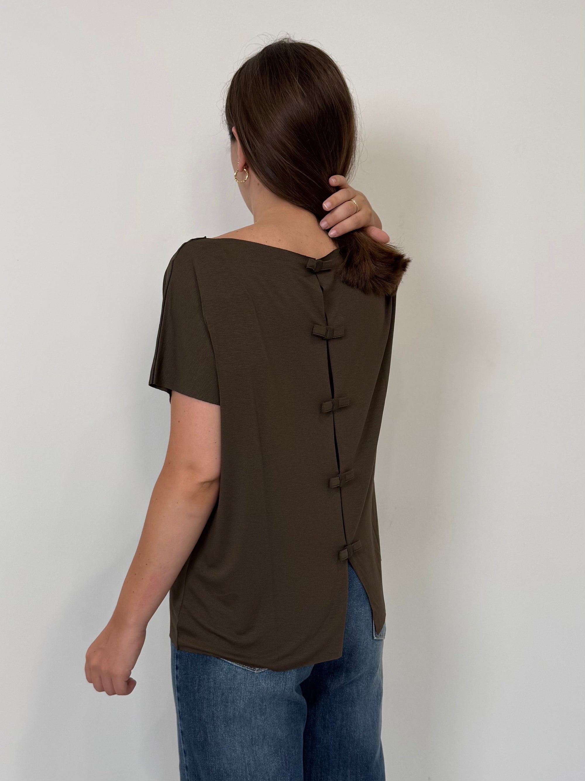 SusyMix - T-shirt con fiocchetti moro
