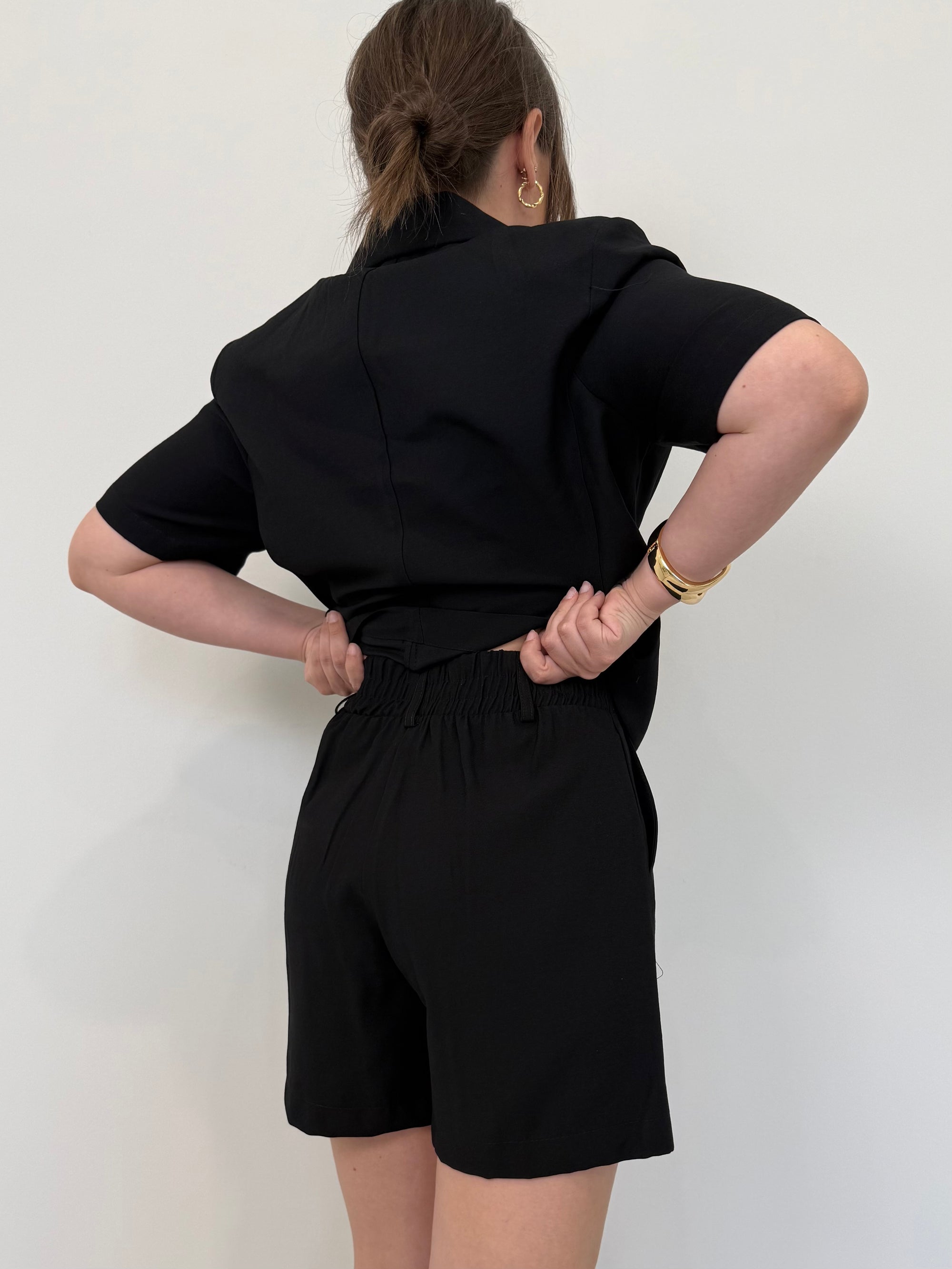 Haveone- Short Iris nero