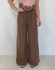 Haveone - Pantalone in cupro con banda moro