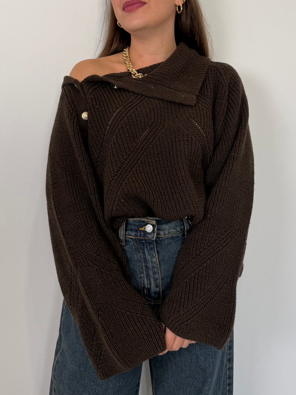 Tensione In - Maglione con collo e bottoni moro
