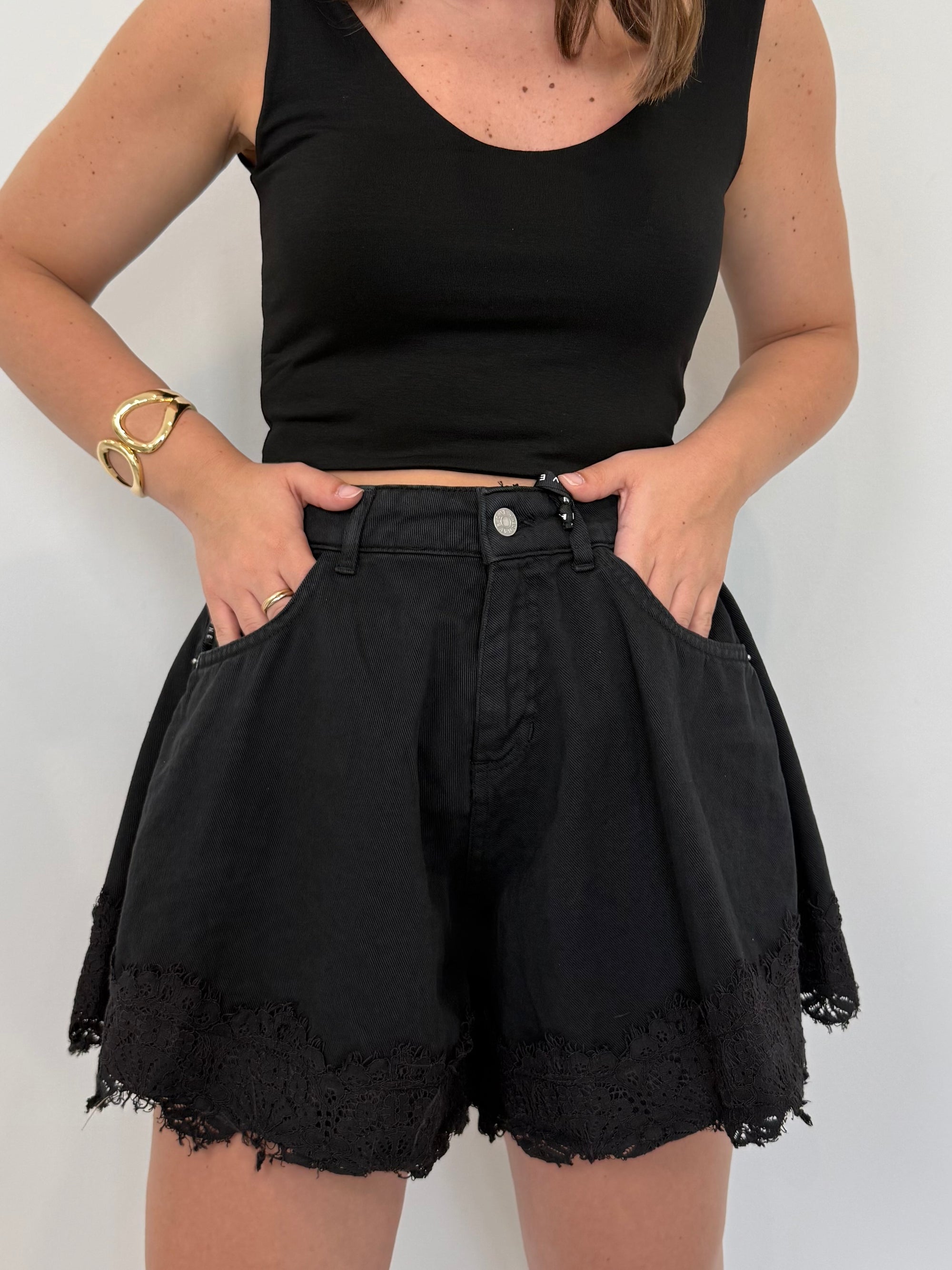 Haveone - Short Ivy farfalla nero con pizzo