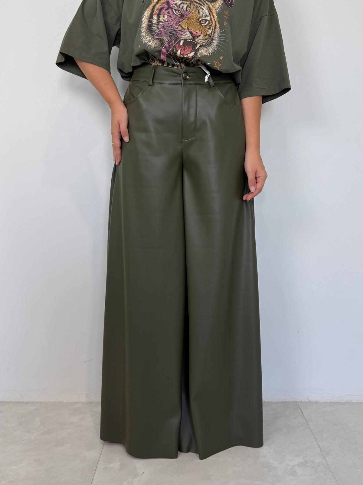 SusyMix - Pantalone palazzo similpelle verde